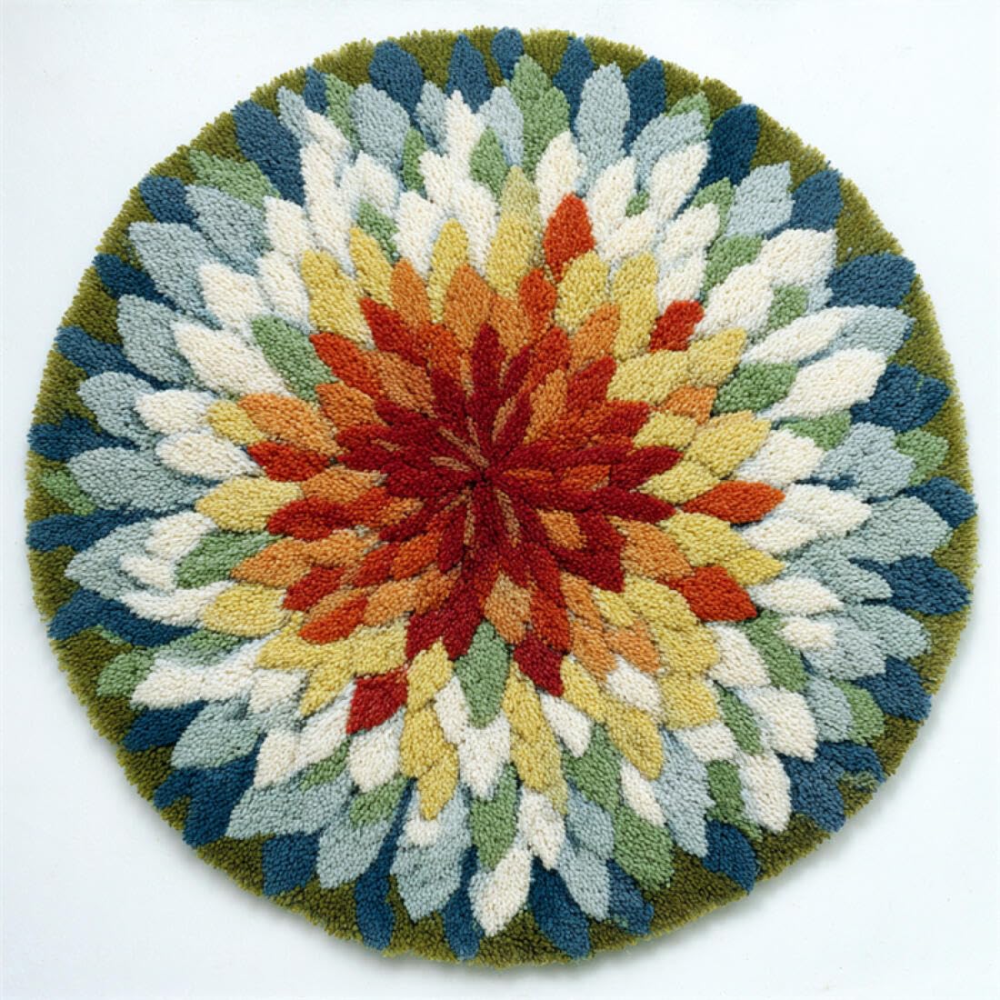 Rqwybcaxn DIY Latch Hook Rug Kit for Beginners Crochet Starter Kit Fantasy Flowers 60x60cm Round Washable Area Rug Bedroom Wall Hanging