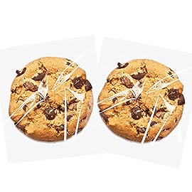 SUREHOME Cookie Bags with Seal 4x4 In Clear Self Sealing Cellophane Bags 200 Pcs Small Sealable Treat Bags Self Adhesive Cookie Packaging Individual Candy Gift Giving Wrappers