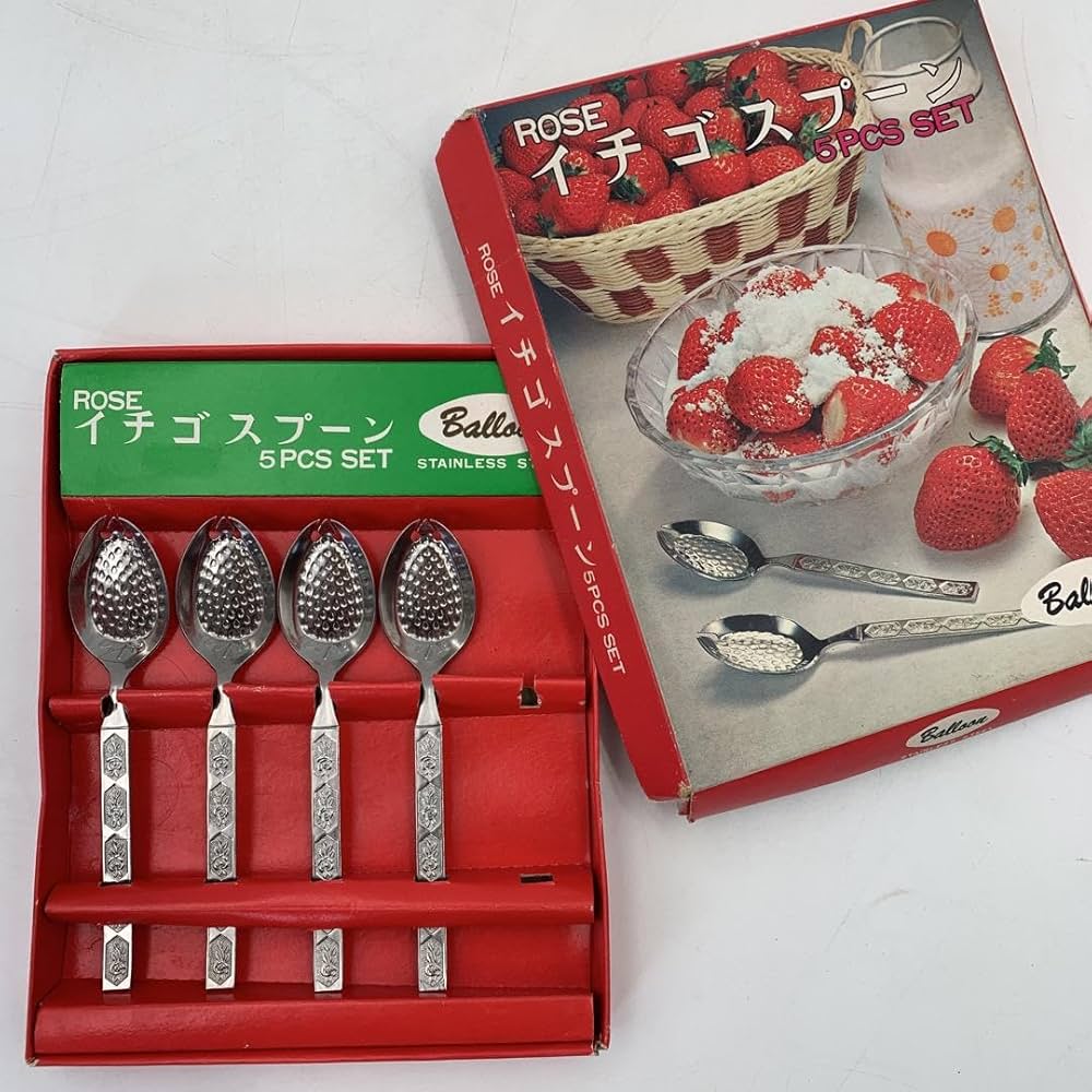 Amazon.co.jp: 昭和レトロ いちご スプーン 箱入り デザート