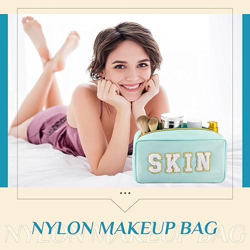 Miniatura 5 de Cunno 4 Piezas Bolsas de Maquillaje Preppy de Chenilla con Letras Bolsa de Cosas de Nailon Estuches Cosméticos con Cremallera para Mujeres Viaje