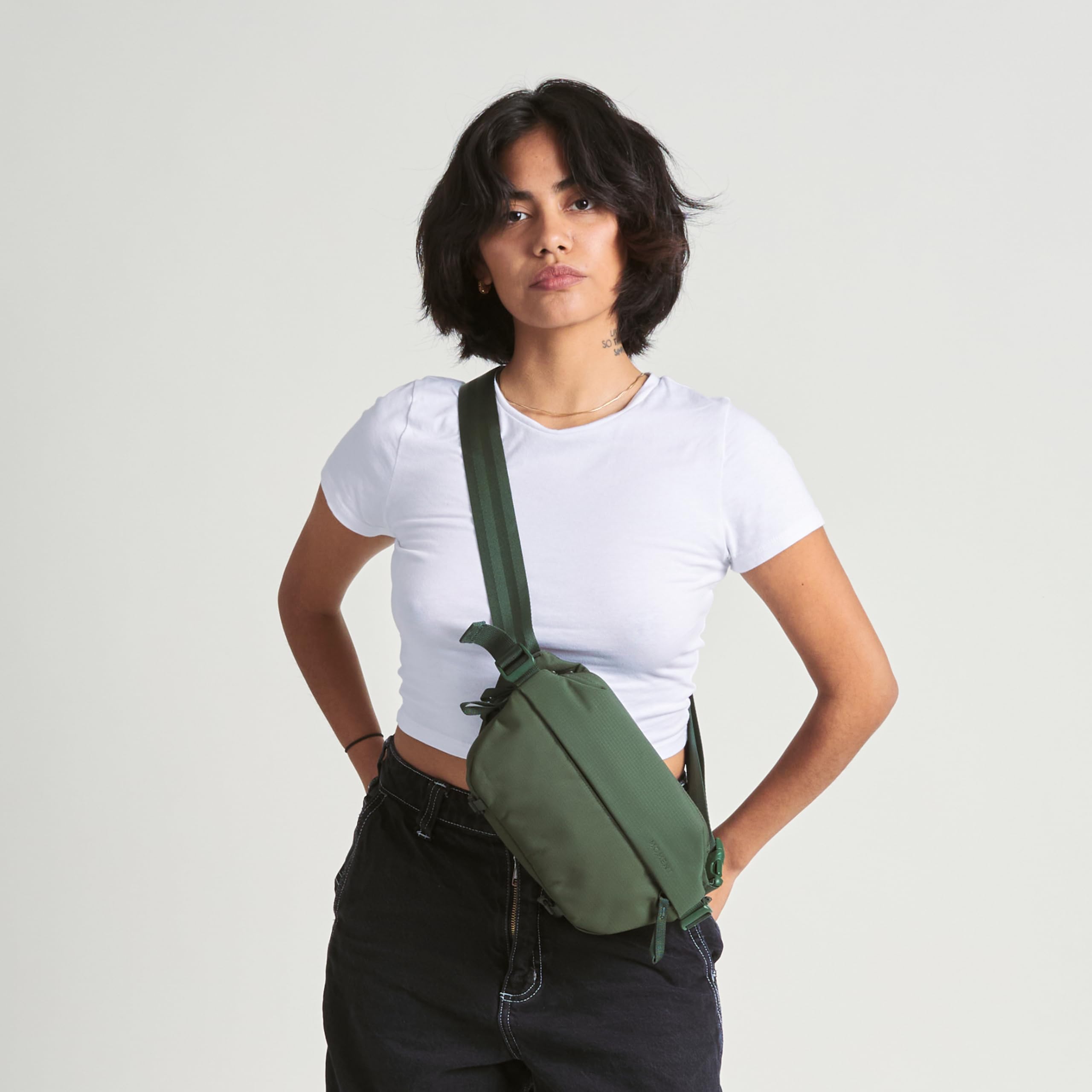 Moment Everything Sling – wodoodporna torba crossbody na co dzień | rozmiary 2 l i 4 l