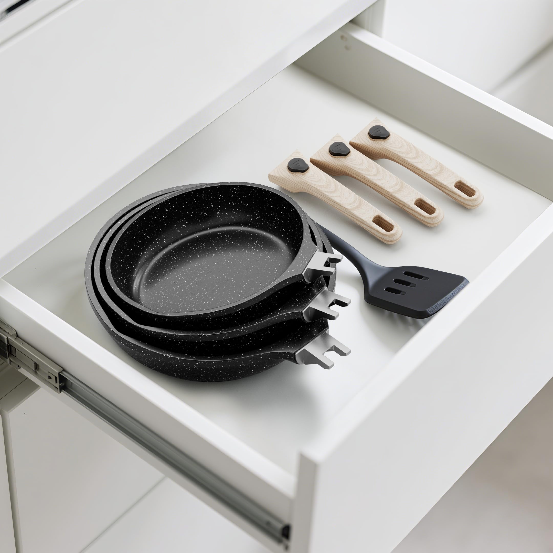 RIOVARM Induzione Set di padelle con manici staccabili, Antiaderente Padelle universali 20 cm 24 cm 28 cm, Granito Padella per omelette senza PFOA, Set di pentole Adatto per forno e lavastoviglie