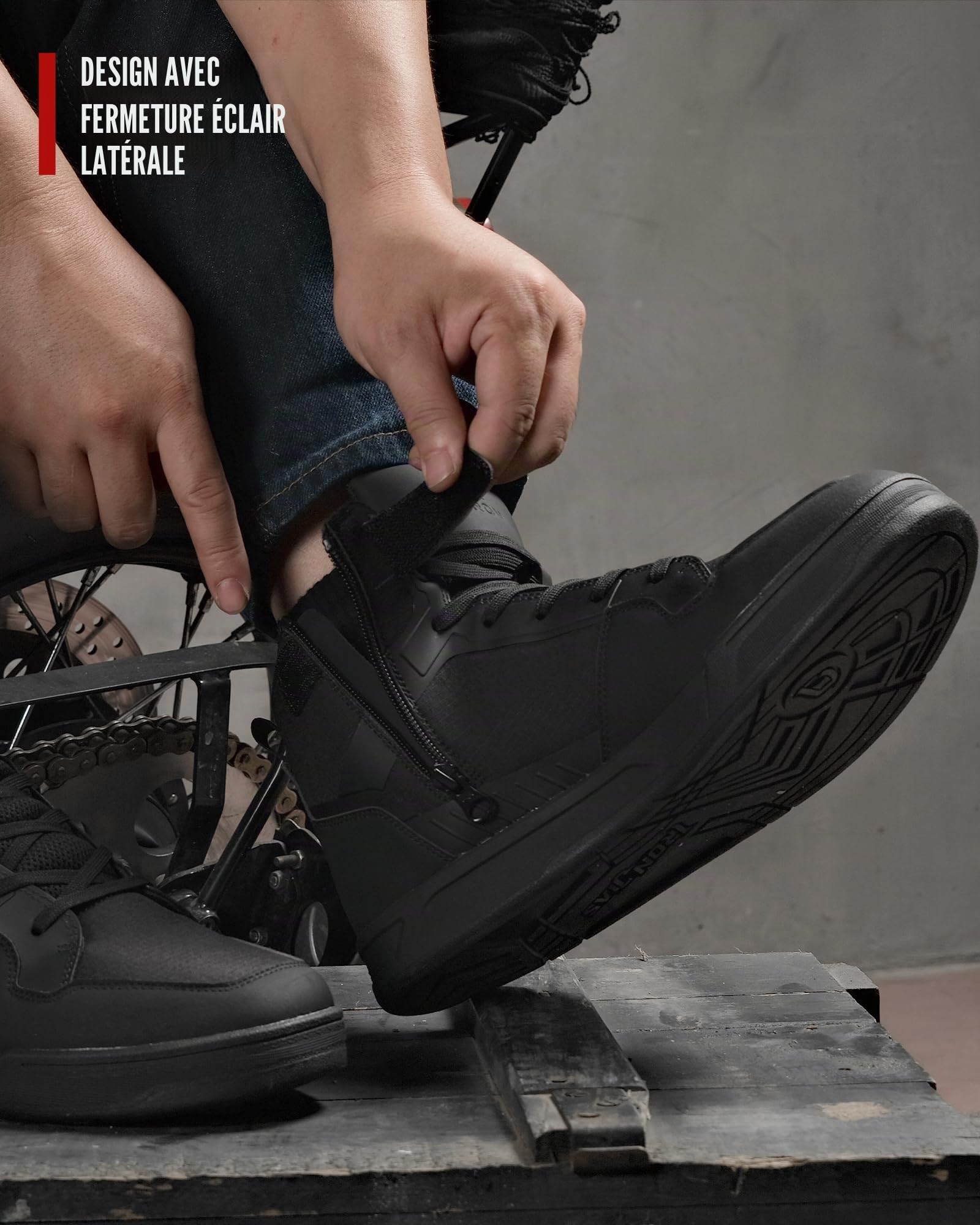 IRON JIA'S Chaussures Moto Bottes Moto Hommes, Adaptées à Toutes Les Saisons Imperméables Antidérapantes Respirantes à la Mode et Cnfortables Noir
