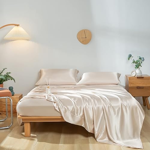 Revdomfly 4 Pcs Full Size Luxury Silky Soft Khaki Satin Sheet Set,1 Premium Moisture Wicking Fitted Sheet Fits Up to 16 Inches Deep Pocket + 1 Flat Sheet + 2 Pillowcases（Khaki,Full）