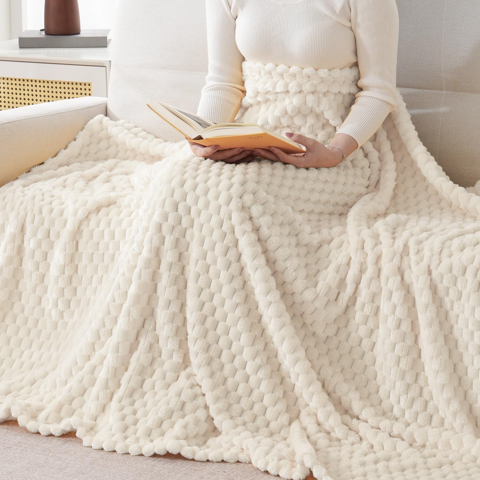 Amazon.com: Bnuitland Ivory Flannel Throw Twin Size Blanket (60X80