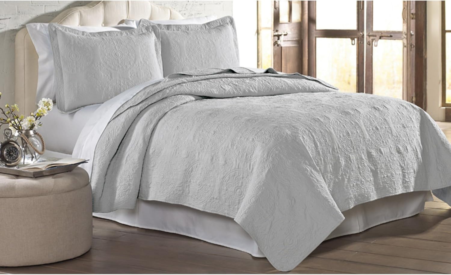 Modern Threads Solid Embroidered 3-Piece Quilt Set Lavender, King
