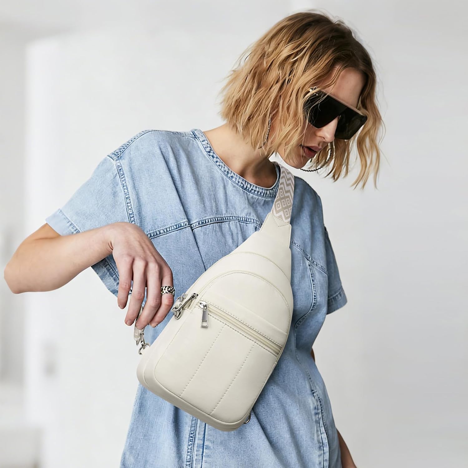 Small Sling Bag for Women, Puffer Crossbody Bag Anti Theft Travel RFID Purses Fanny Packs for Travel Hiking
