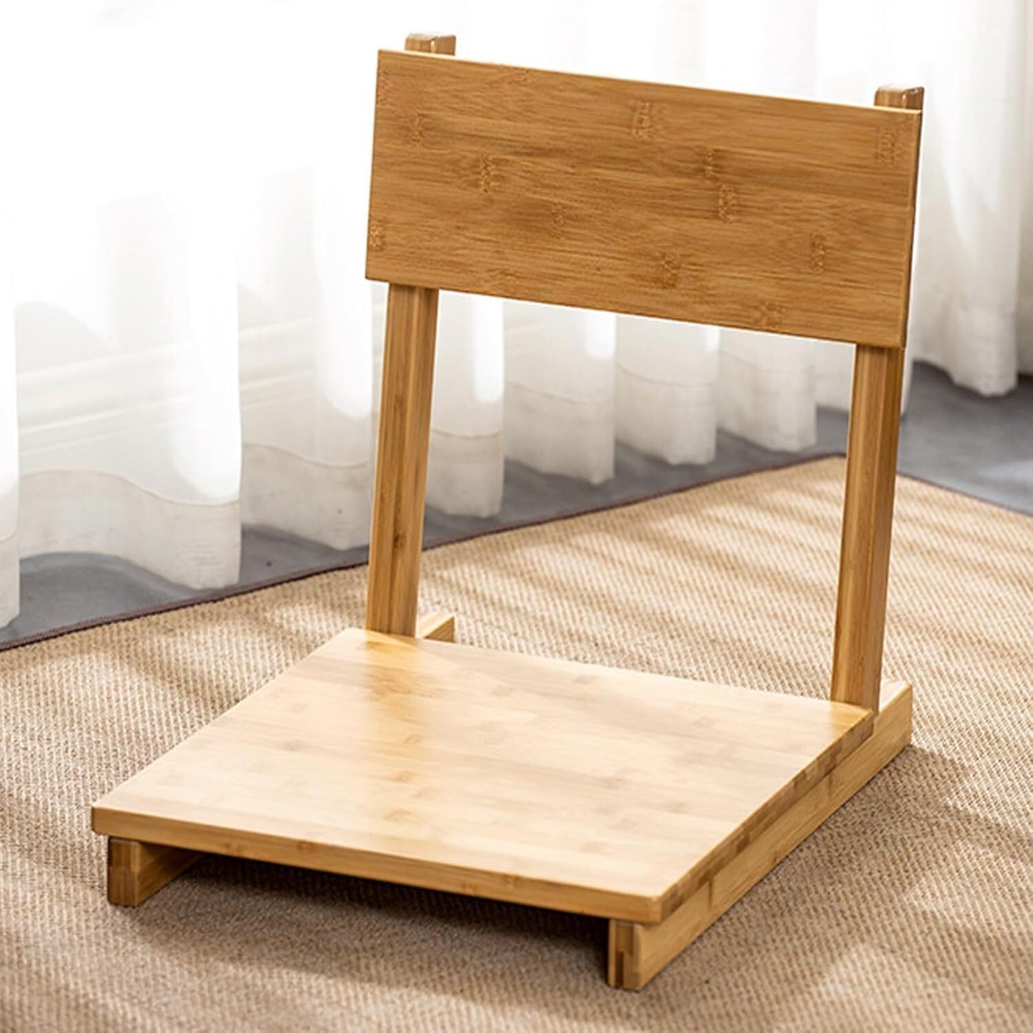 Chaise tatami japonaise en bois noble pour salon et espace zen épuré
