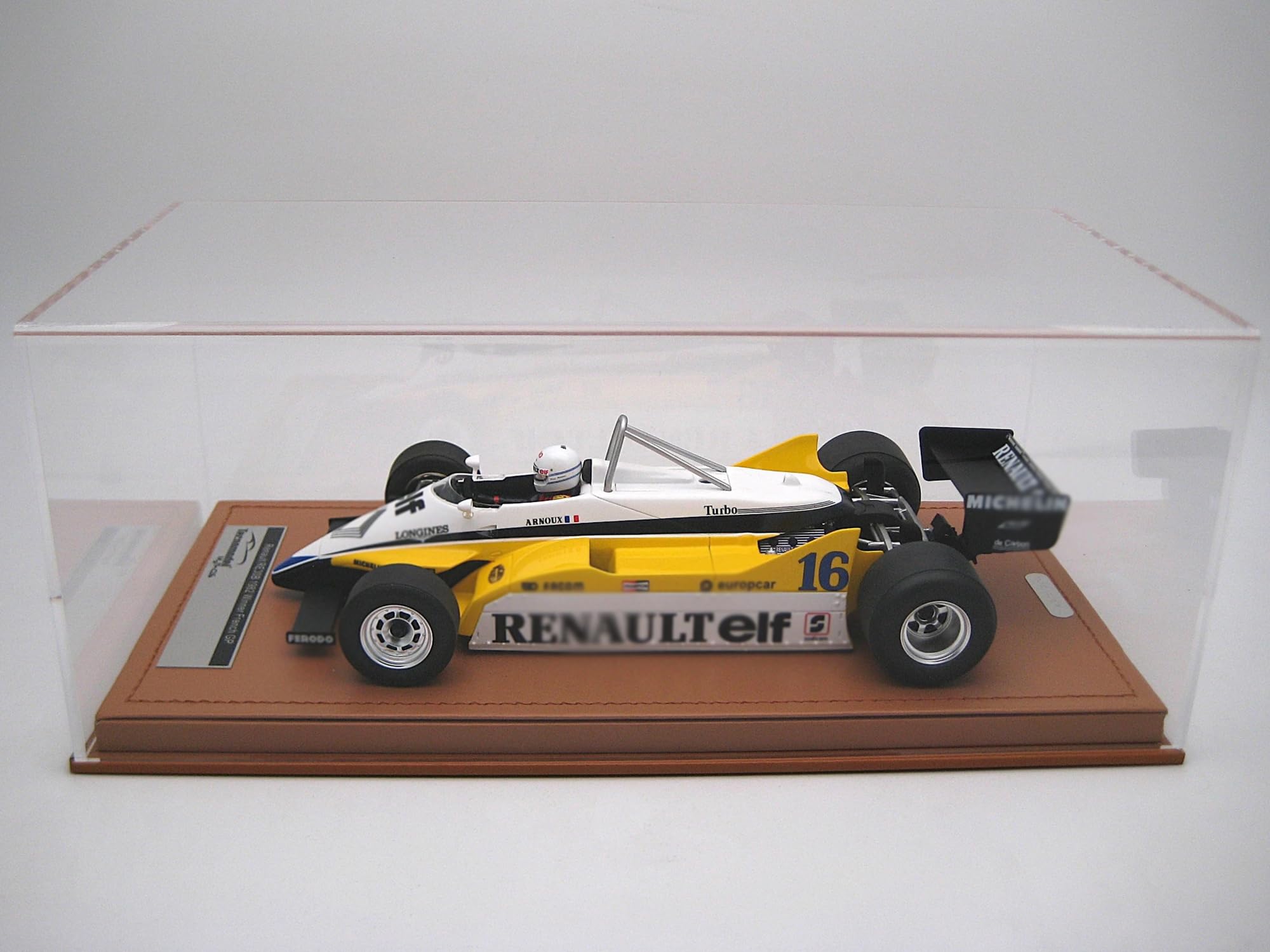 TECNOMODEL RE30B #16 Rene Arnoux Winner F1 French GP (1982) "Seria Mythos z figurką kierowcy i gablotą, edycja limitowana do 55 sztuk na całym świecie model samochodu 1/18 TMD18-399D