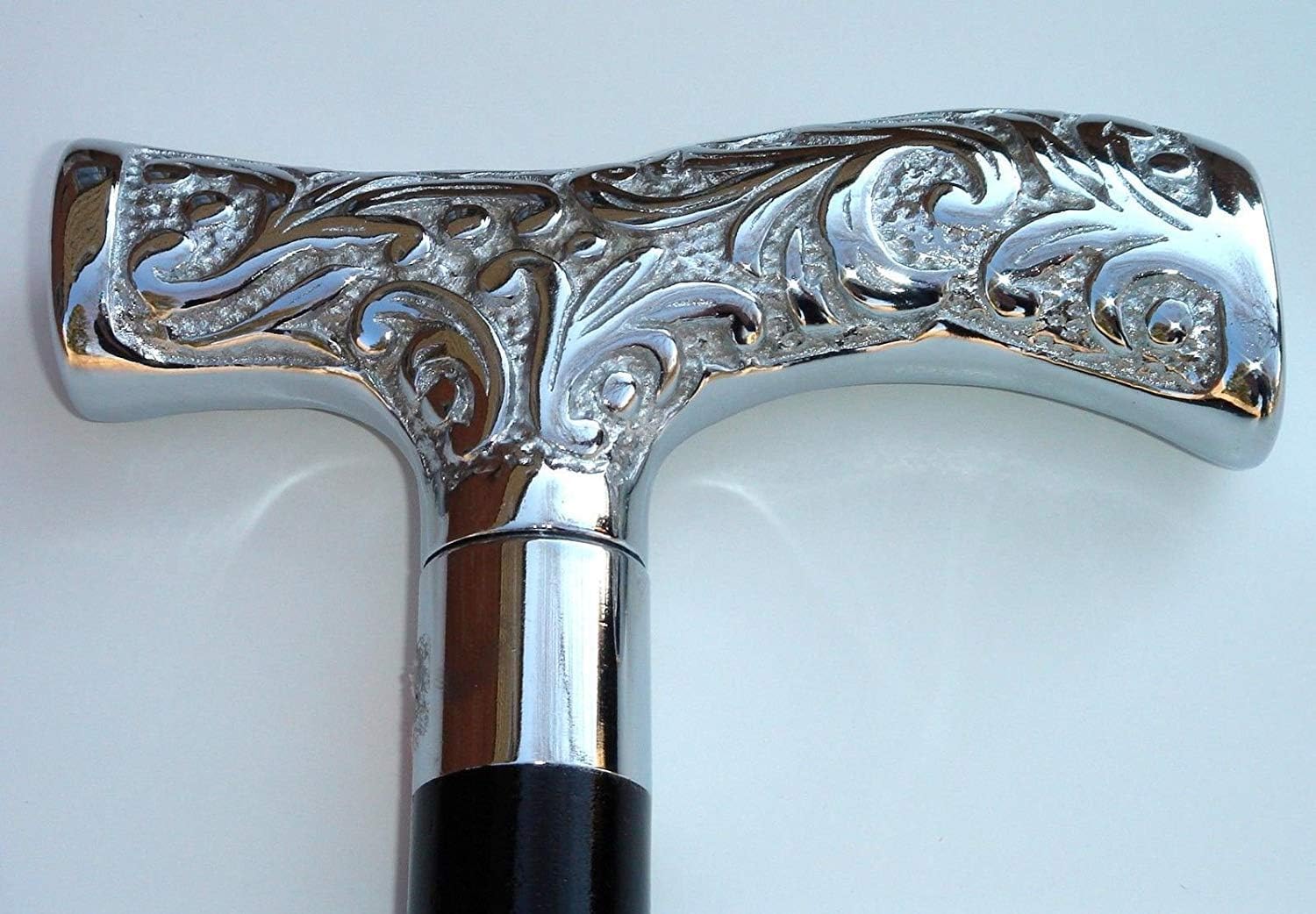 Bastone da passeggio in legno con manico in argento, stile vintage