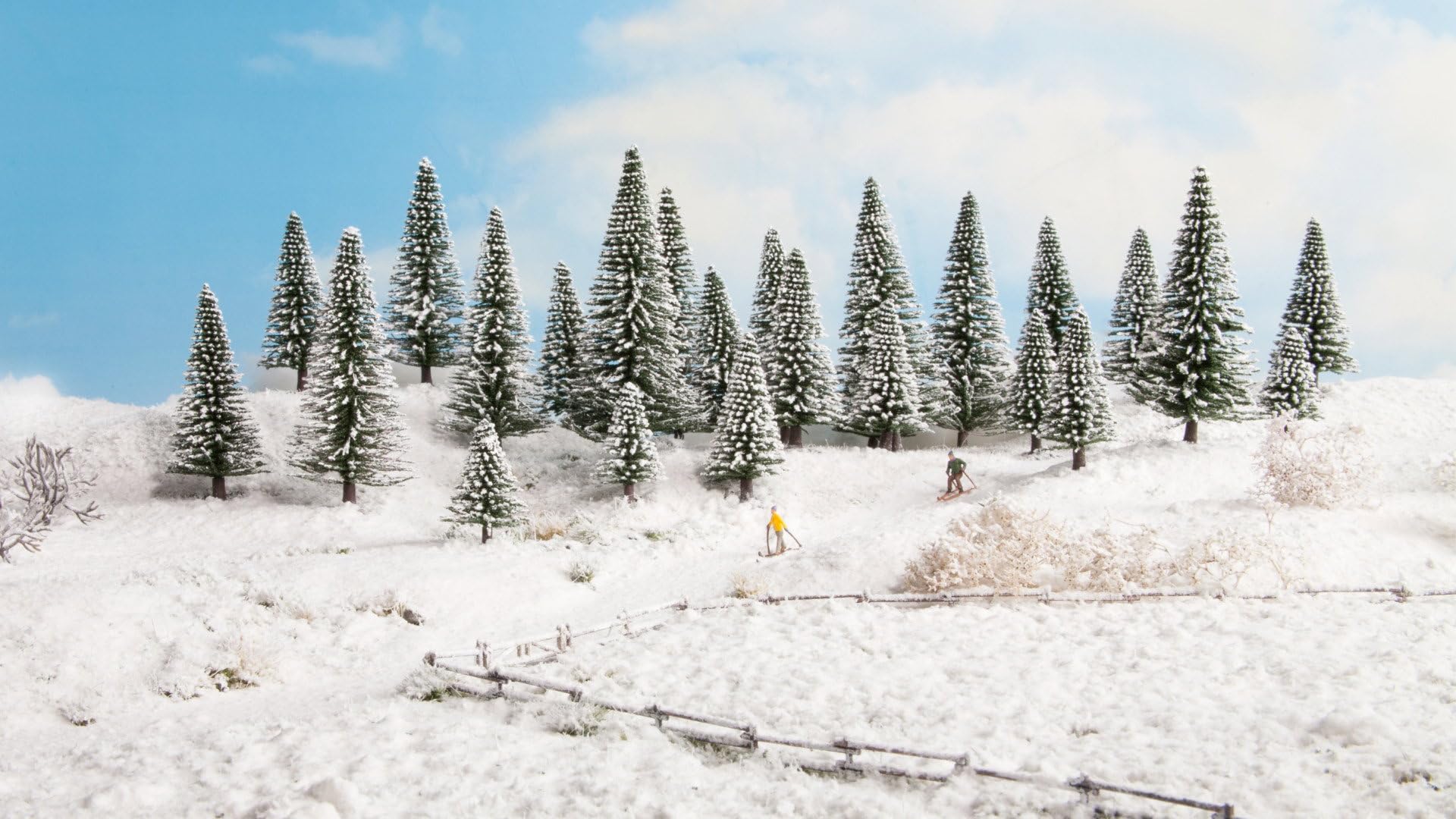 Noch 32828 Snow Fir Trees, 25-Piece