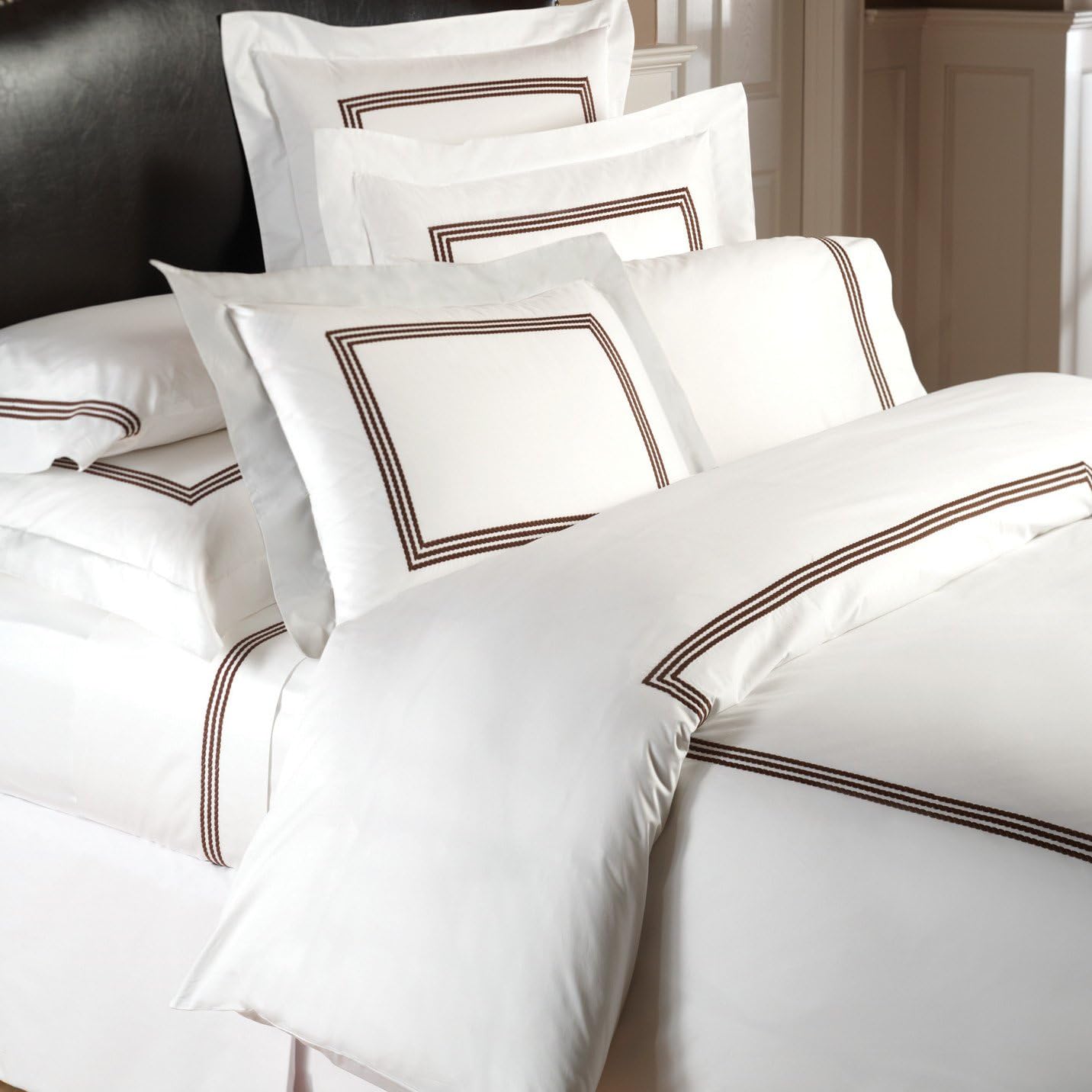 Downright Windsor Collection Duvet Cover with Taupe Piping- Queen