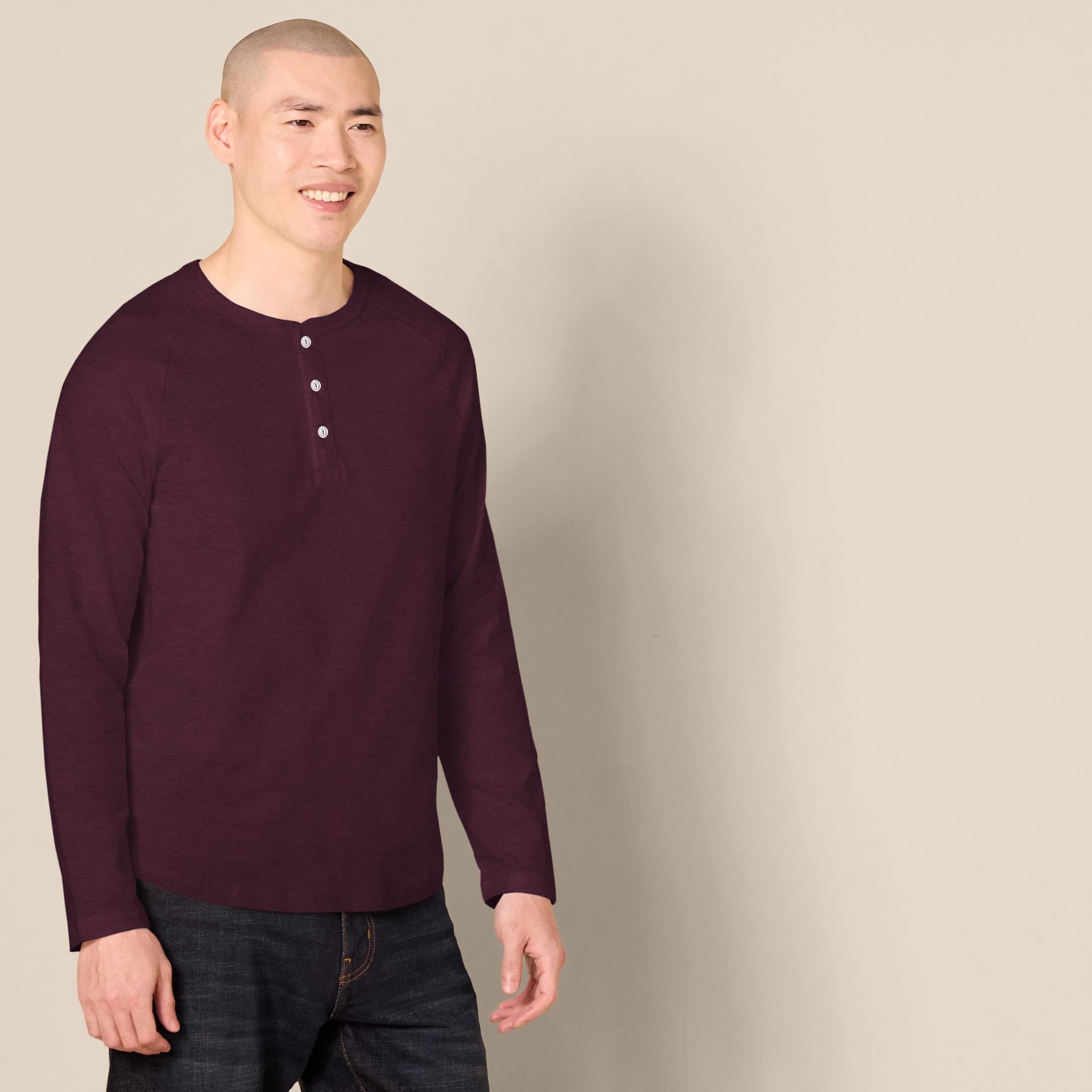 Amazon Essentials Men's Slim-Fit Long-Sleeve Henley Shirt