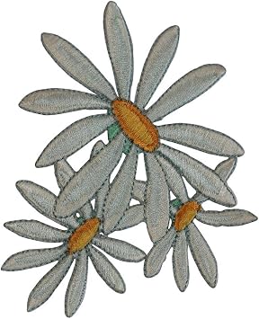 ID 6742 White Daisy Blossoms Patch Garden Flowers Embroidered Iron On Applique