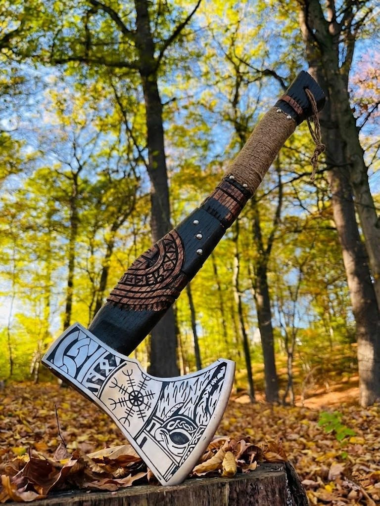 Hacha vikinga hecha a mano con funda de cuero, hacha real, hacha vikinga nórdica, hacha para acampar al aire libre, hacha para partir madera, mango envuelto en cuero de madera de fresno - Regalos vikingos para hombres.