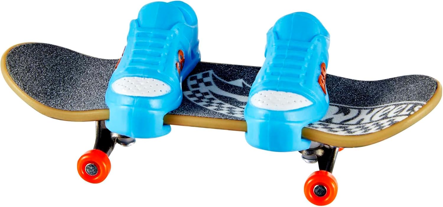 Mattel - Hot Wheels Tony Hawk Moment Skate Fingerboard & Shoe Assortment