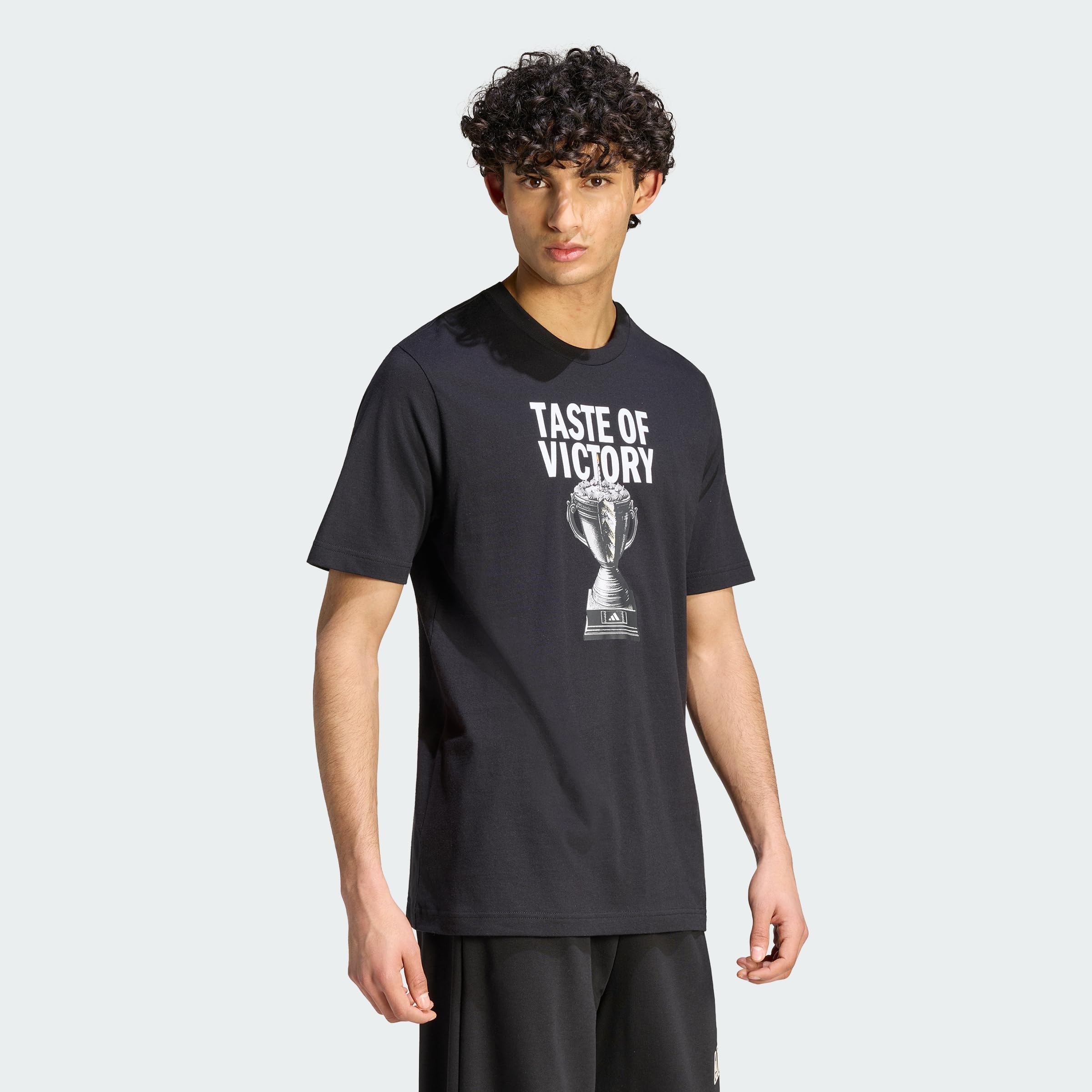 adidas Men's Taste of Victory Cake Grafik T-Shirt