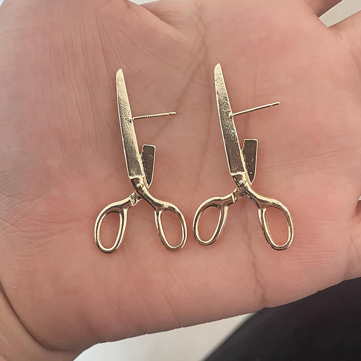 Vintage Gothic Scissors Stud Earrings for Women,Creative Funny Scissor Earring Punk Halloween Earrings Funky Shears Design Earring Holiday Jewelry