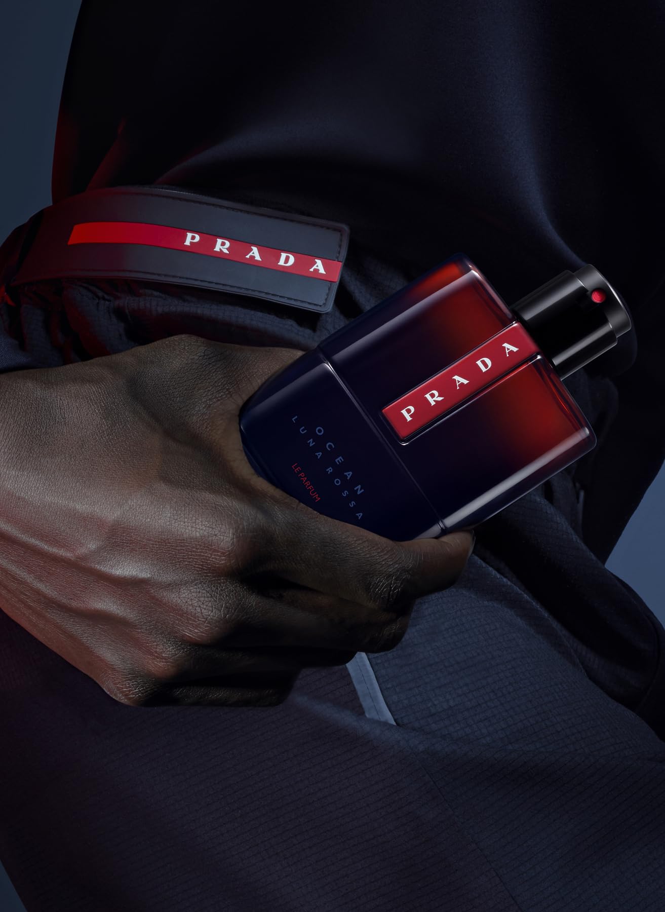 Amazon.com : Prada Luna Rossa Ocean Le Parfum Refillable Spray for