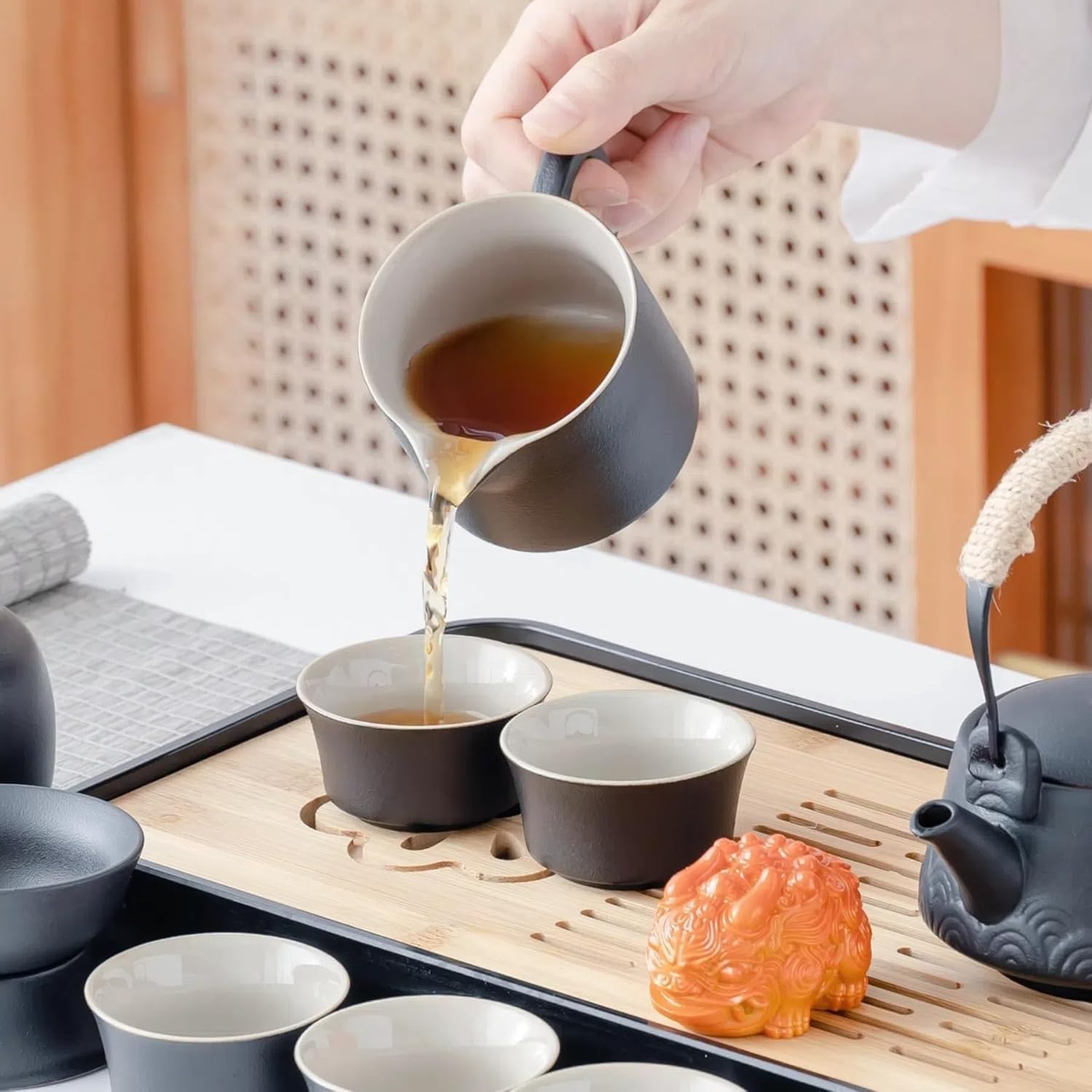 Théière avec passoire intégrée, service à thé en porcelaine chinoise avec théière et 6 tasses, service à thé avec poignée en corde de chanvre pour thé en vrac, cadeau pour les amateurs de thé