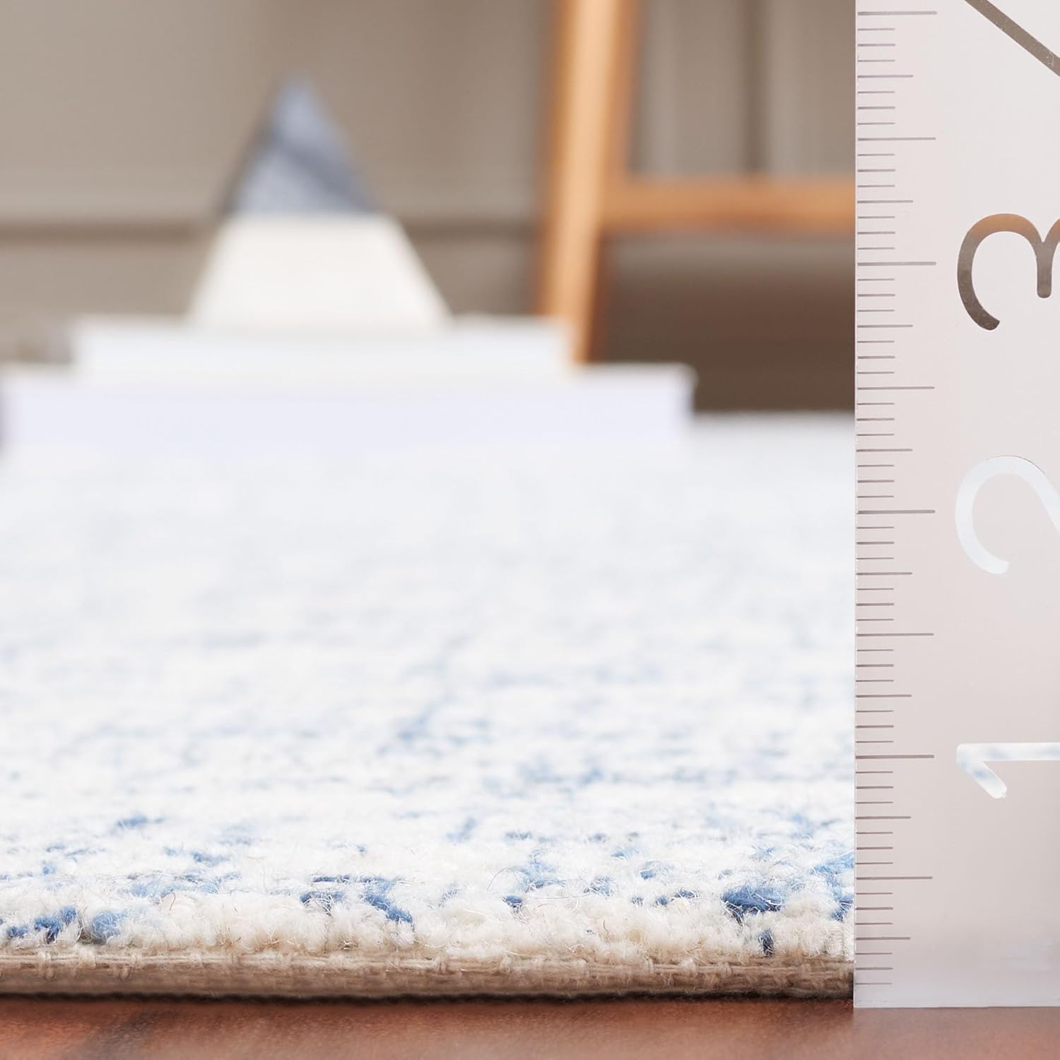Ivory Tufted Handmade Wool Rectangular 6' x 9' Area Rug