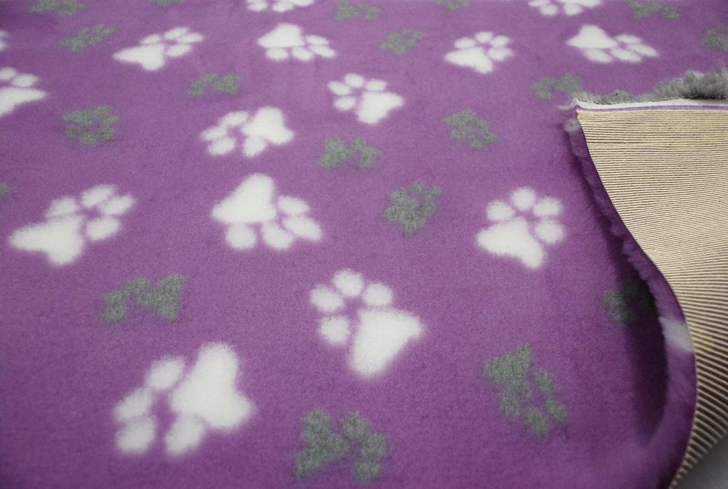 CRS Fur Fabrics Professional Non Slip Veterinary Dog Puppy Vet Bedding LG Paws - Lilac, Precut - 1Mtr-150cmx100cm