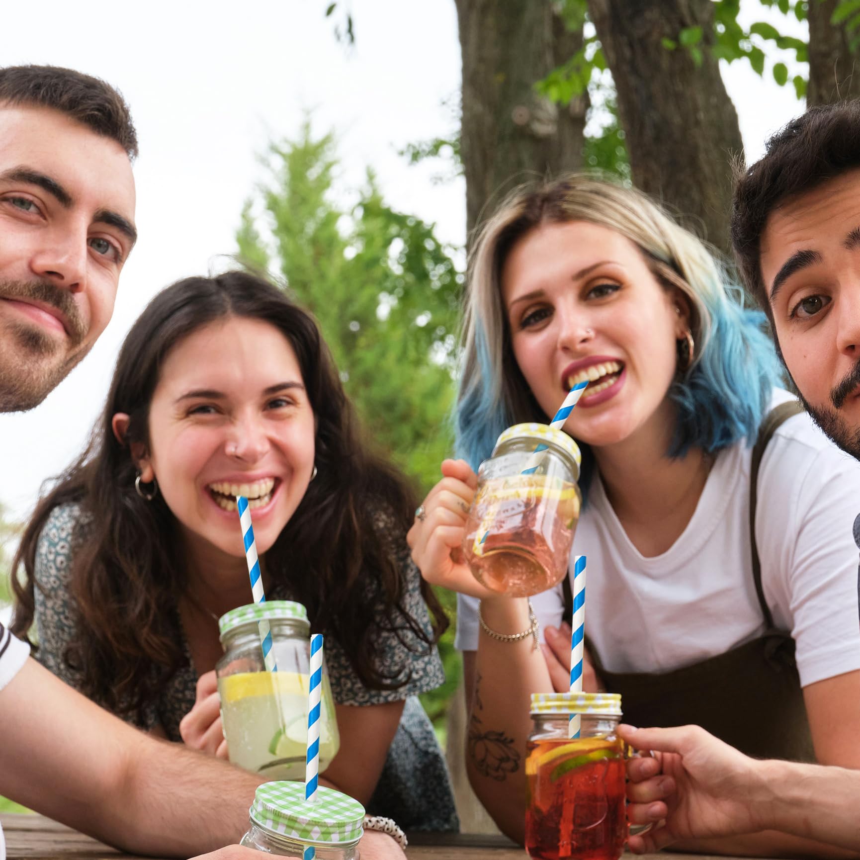 100 Stück Oktoberfest Strohhalme Blau-Weiß - Biologisch Abbaubare Papierhalme