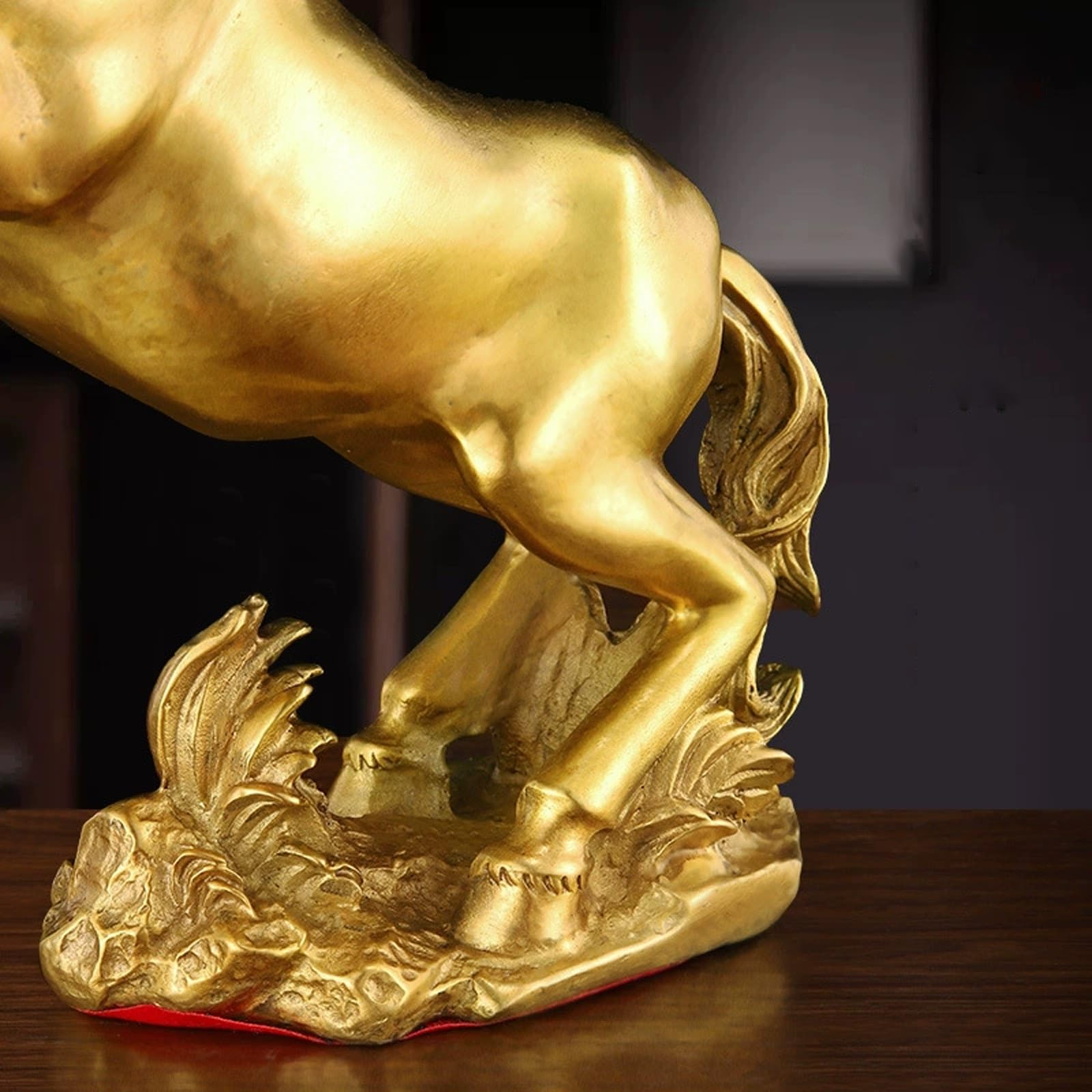 Figurka zodiaku Feng Shui Gold, Konia Maskotka Roku, figurka konia na biurko, idealna do wystroju domu i biura (22 x 8 x 20 cm/8,7 x 3,1 x 7,9 cala)