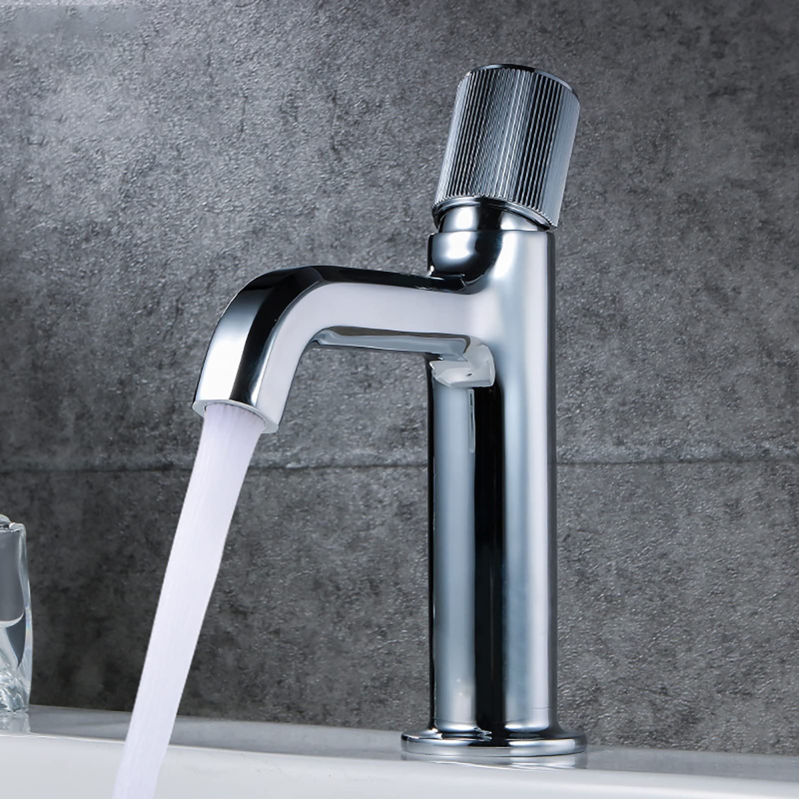 Bateria łazienkowa, chromowany mosiężny kran mieszający z ciepłą i zimną wodą, bateria umywalkowa z pojedynczym uchwytem, montowany na blacie, nowoczesny design do umywalki, trwały i stylowy