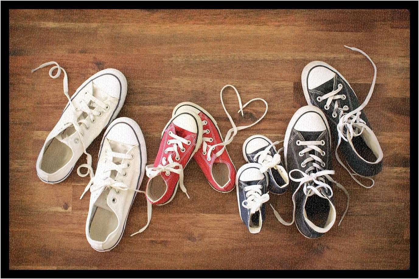 Fußmatte mit Trittrand - Sneaker 2 Erwachsene, 2 Kinder (60 x 100 cm)