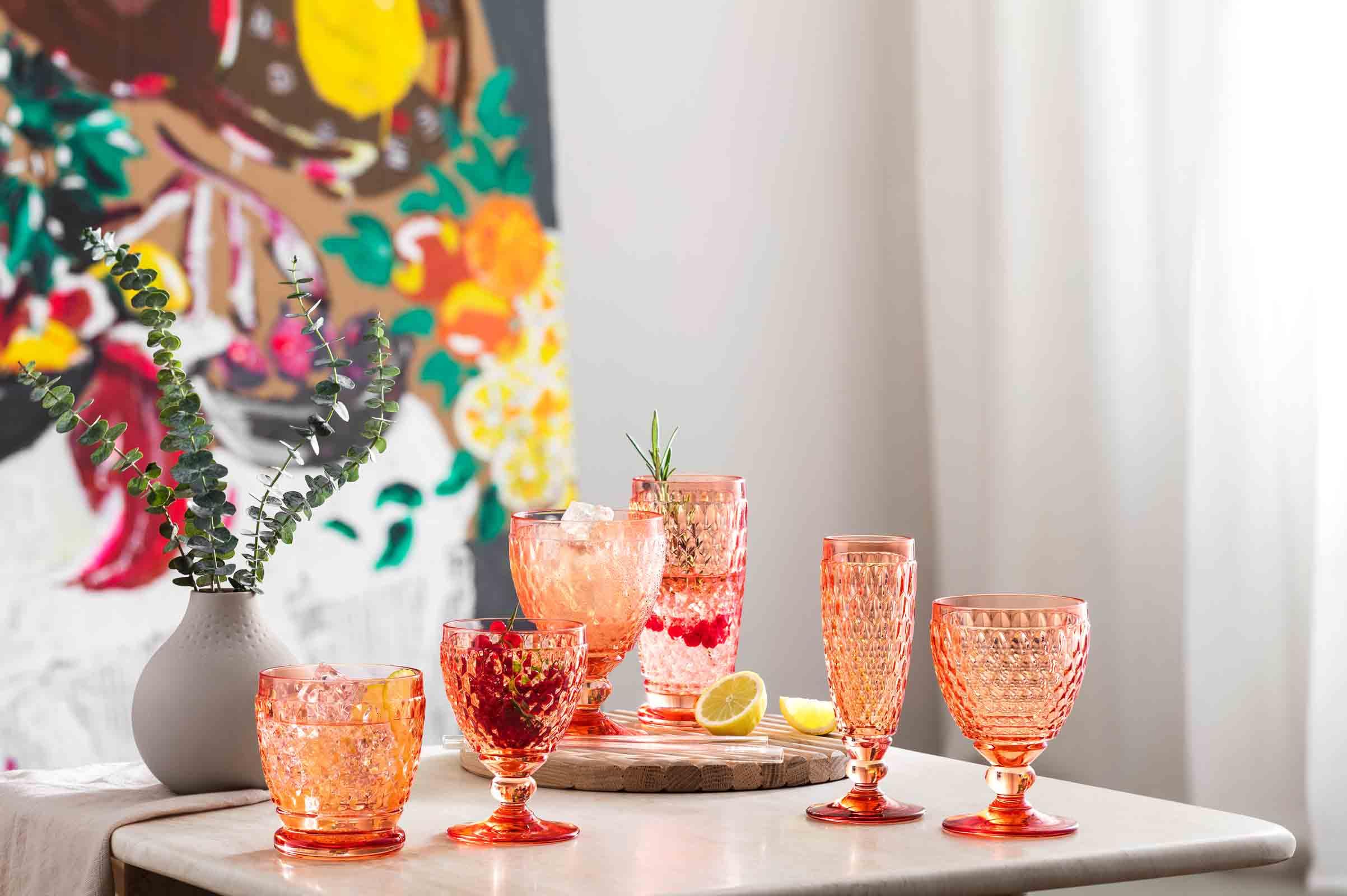 Villeroy & Boch Boston Apricot Rotweingläser 4er Set, 310 ml, Farbige Weingläser mit Facettenmuster, Kristallglas für Rotwein, Spülmaschinengeeignet, Orange