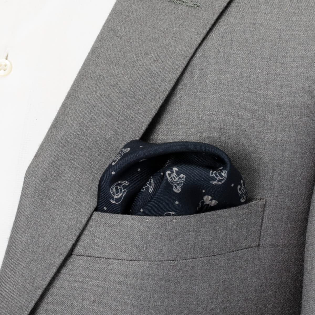 Cufflinks Inc. Mickey and Friends Pocket Square