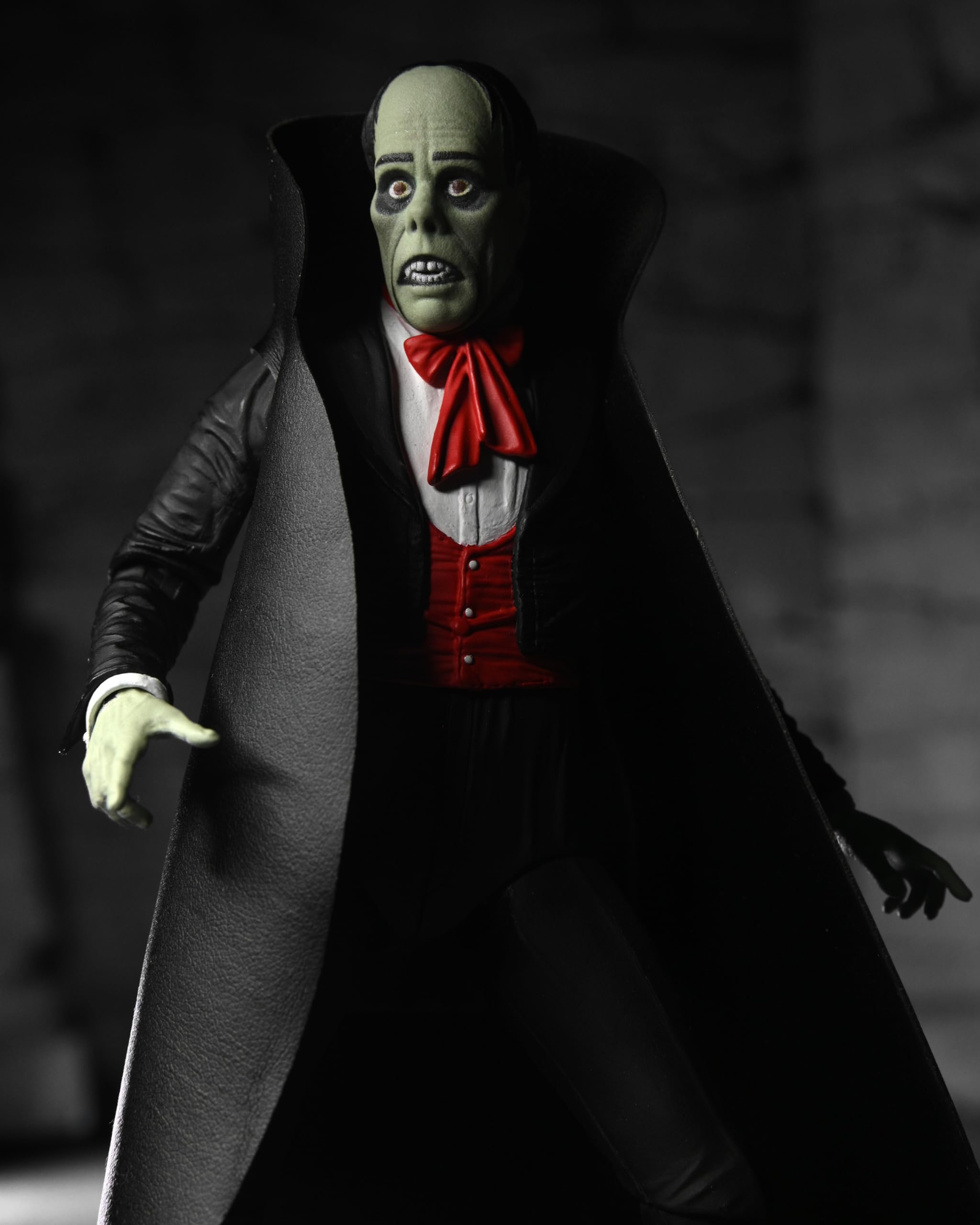 NECA Phantom of The Opera -1:7 Scale Collectible Action Figure
