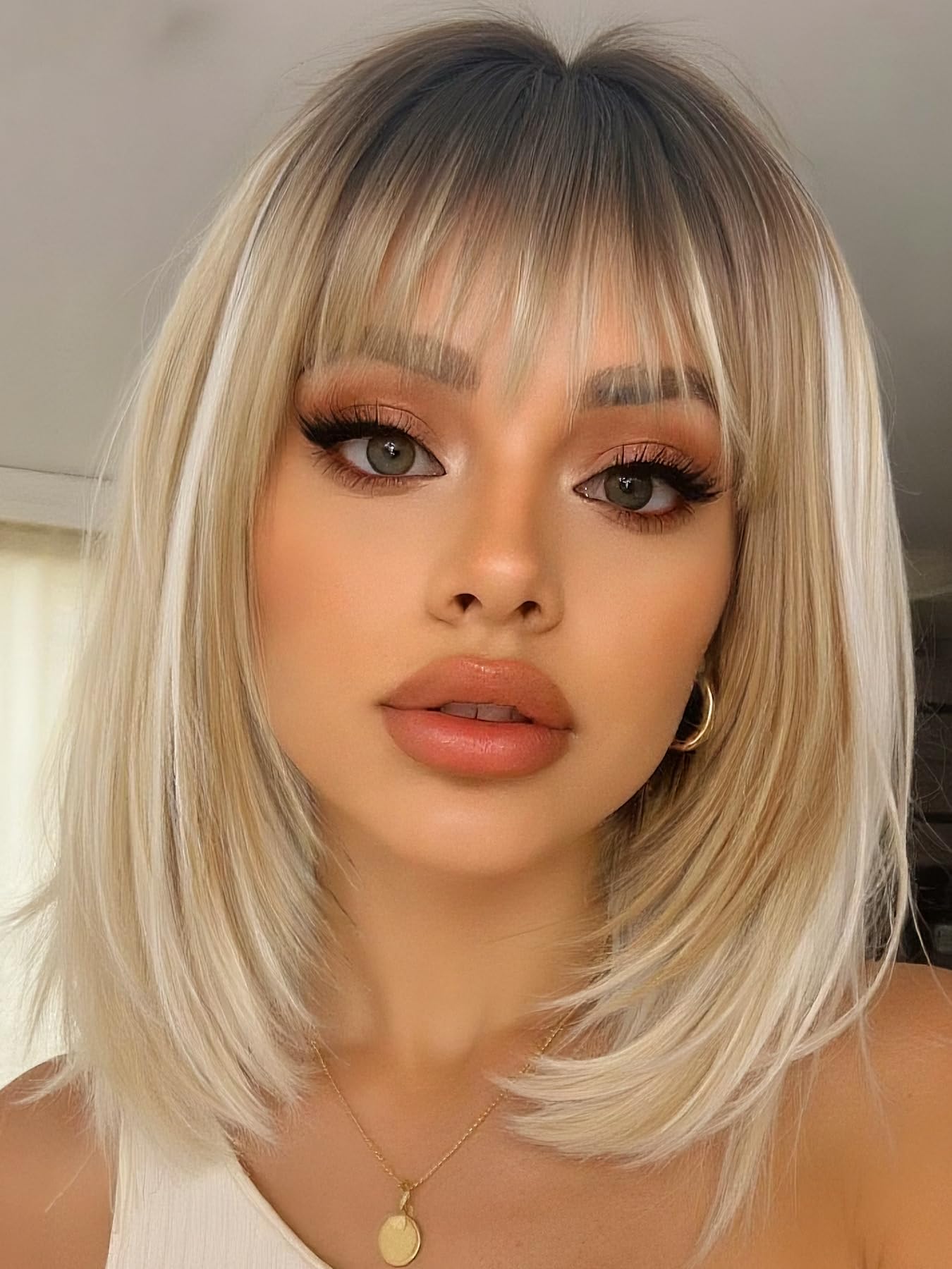 FANCEE Highlight Blonde Layered Wigs with Bangs 14 Inch Short Ombre Blonde Balayage Glueless Ready-to-Go Straight Synthetic Bob Wigs for Women Realistic Scalp D
