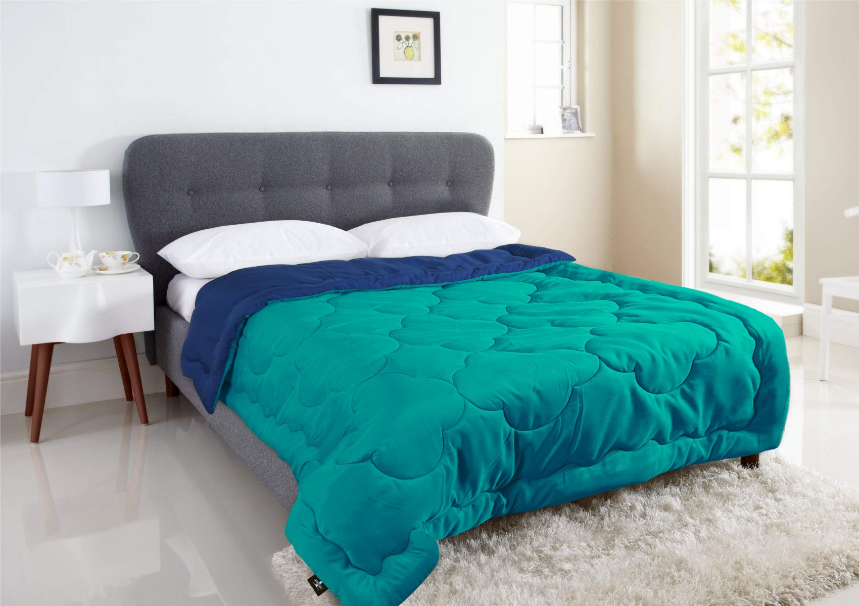 I Wish Lightweight Polyester Blend Microfibre 250 GSM Reversible All-Weather Comforter (Royal Blue/Teal)