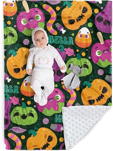Manta de Halloween personalizada, diseños de dibujos animados con nombre personalizable, manta de franela de felpa suave con respaldo punteado de