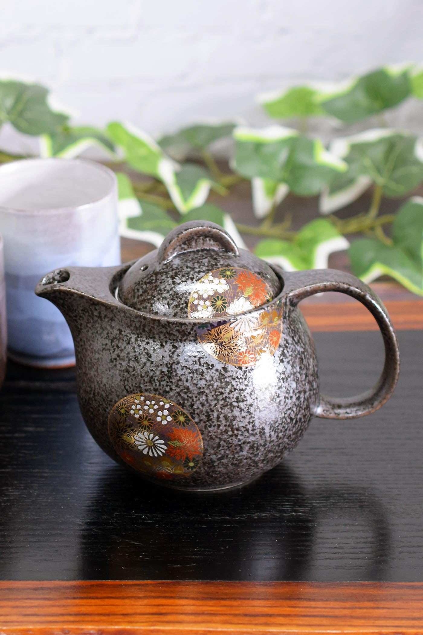 Amazon | 和座の蔵 おしゃれ 和食器 九谷焼 急須 ポット 丸紋金花詰 