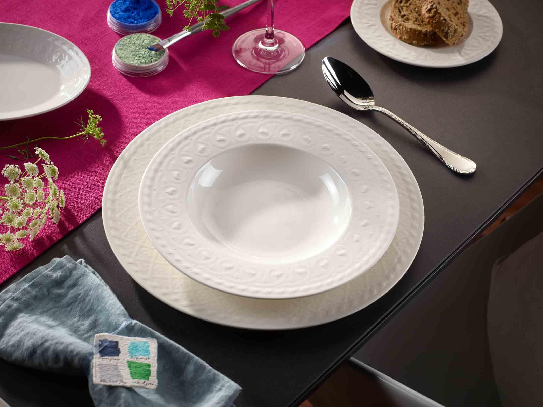 Villeroy & Boch Cellini Teller-Set 18-teilig, jeweils 6 Speiseteller Brotteller und Suppenteller, Traditionelles Kombiservice mit Relief-Verzierungen, Premium Porzellan, Weiß