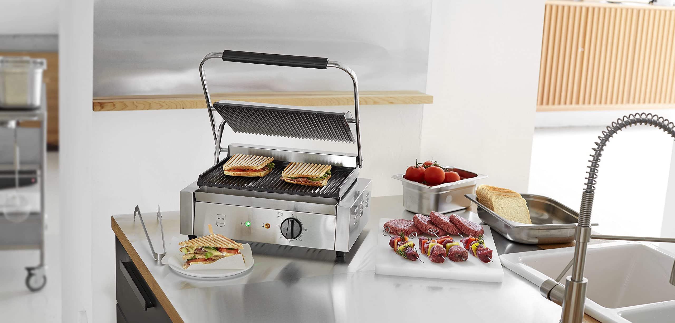 METRO Professional Kontaktgrill SINGLE GPG1201, 3000 W, Rostfreier Stahl, geriffelte Grillfläche, Fettauffangschale, Antihaftbeschichtung, Tischgrill/Sandwichmaker/Panini, Toasts, Steak, silber