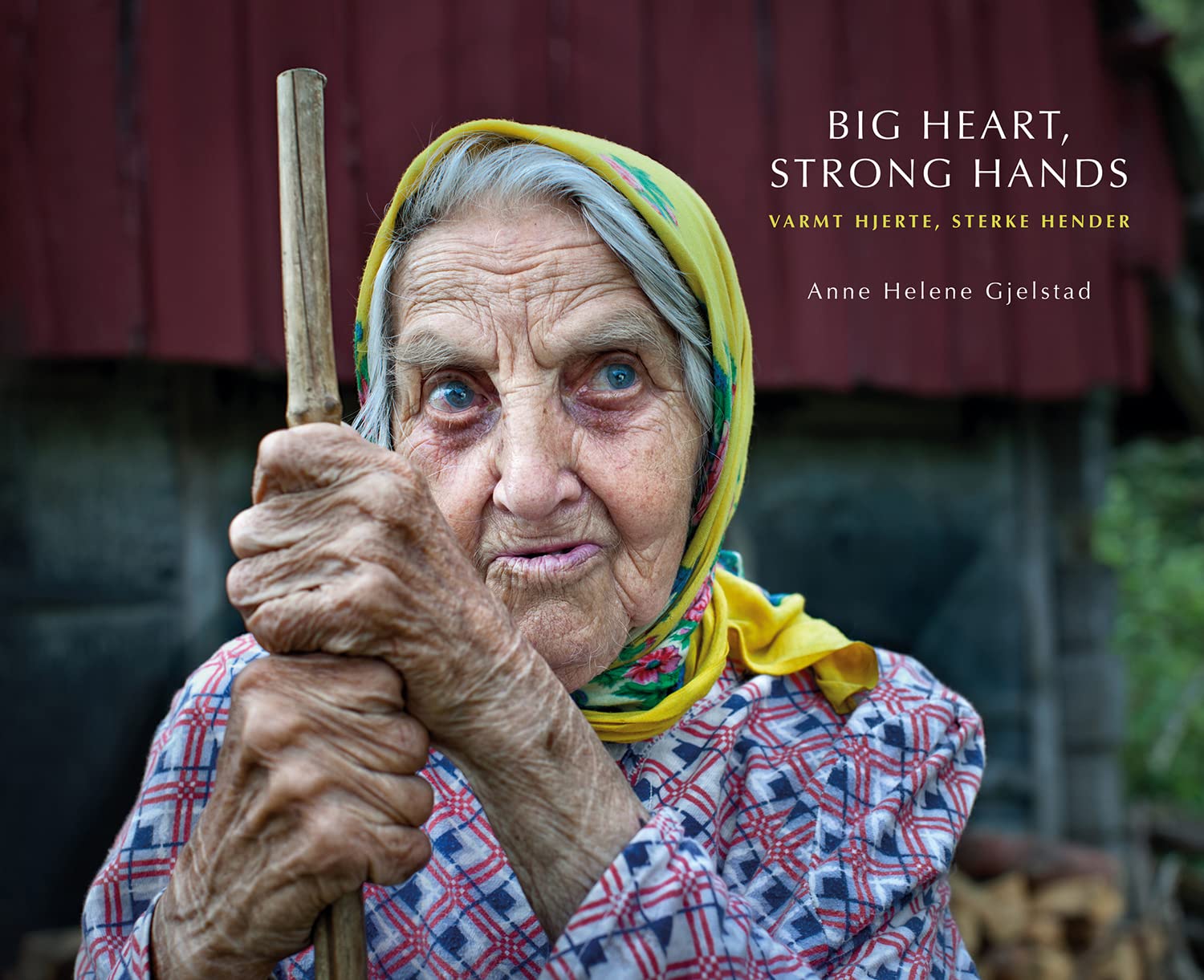 Big Heart Strong Hands statue symbolique amour et protection