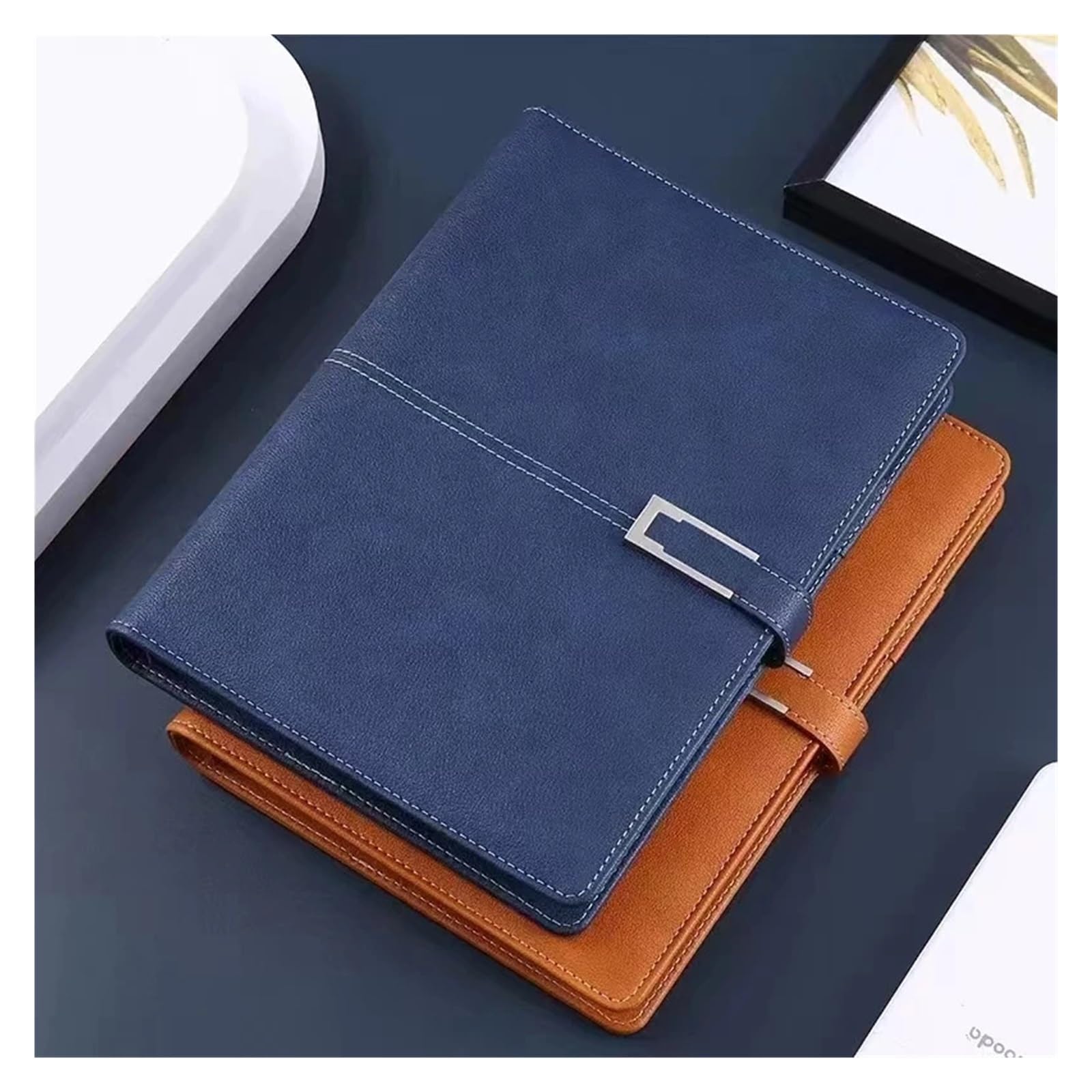 Cuaderno de cuero A5 de tapa dura con compartimento for bolígrafo, encuadernado en cuero, ideal for la escuela, la oficina y el trabajo. para Mujeres y Hombres(Brown)