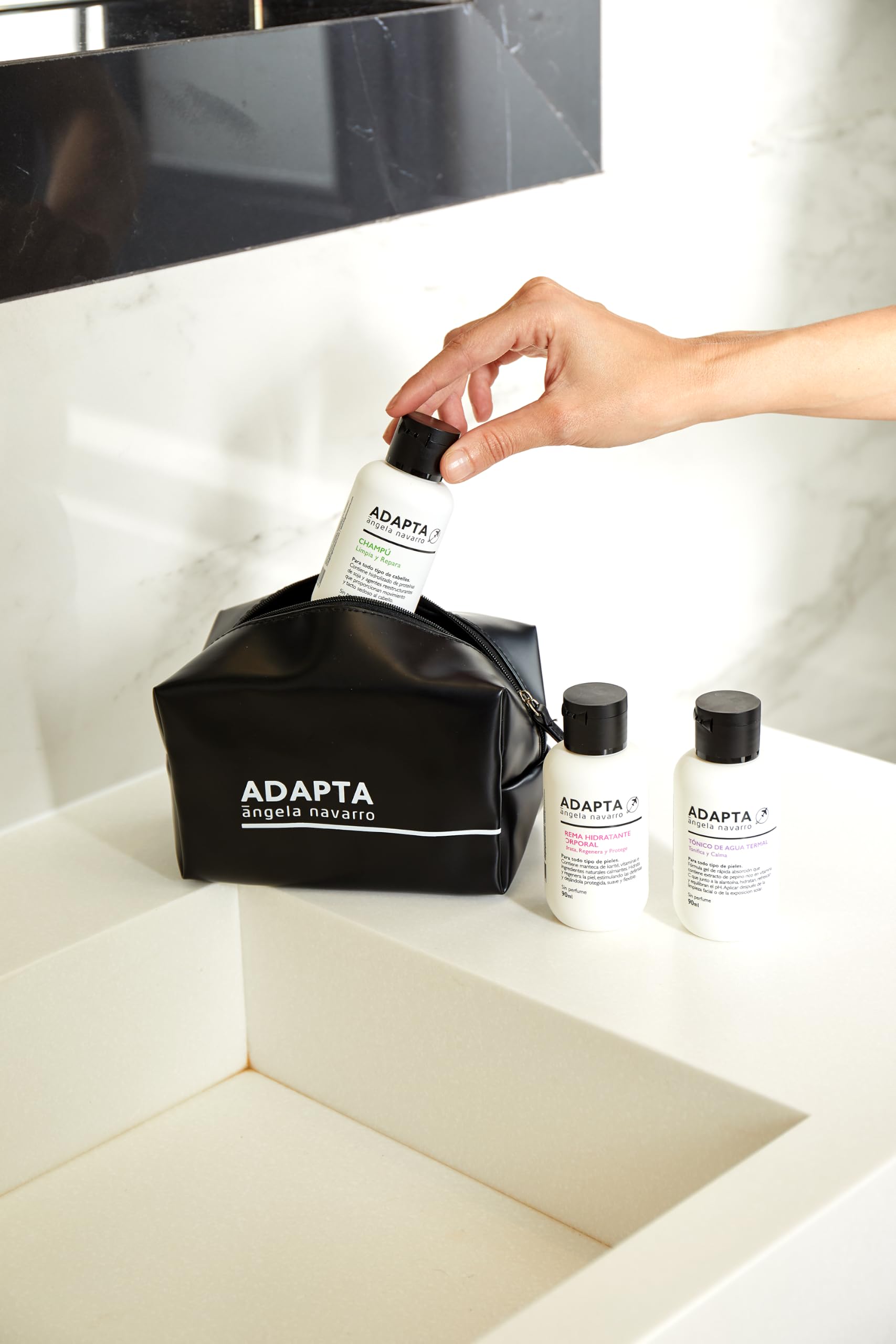 ADAPTA Cosmetics Champú Anticaspa con Proteína, Ácido Láctico, Romero y Salvia - Limpia, Repara y de Brillo - pH Neutro - Cosmética Vegana Sin Perfumes 300 ml