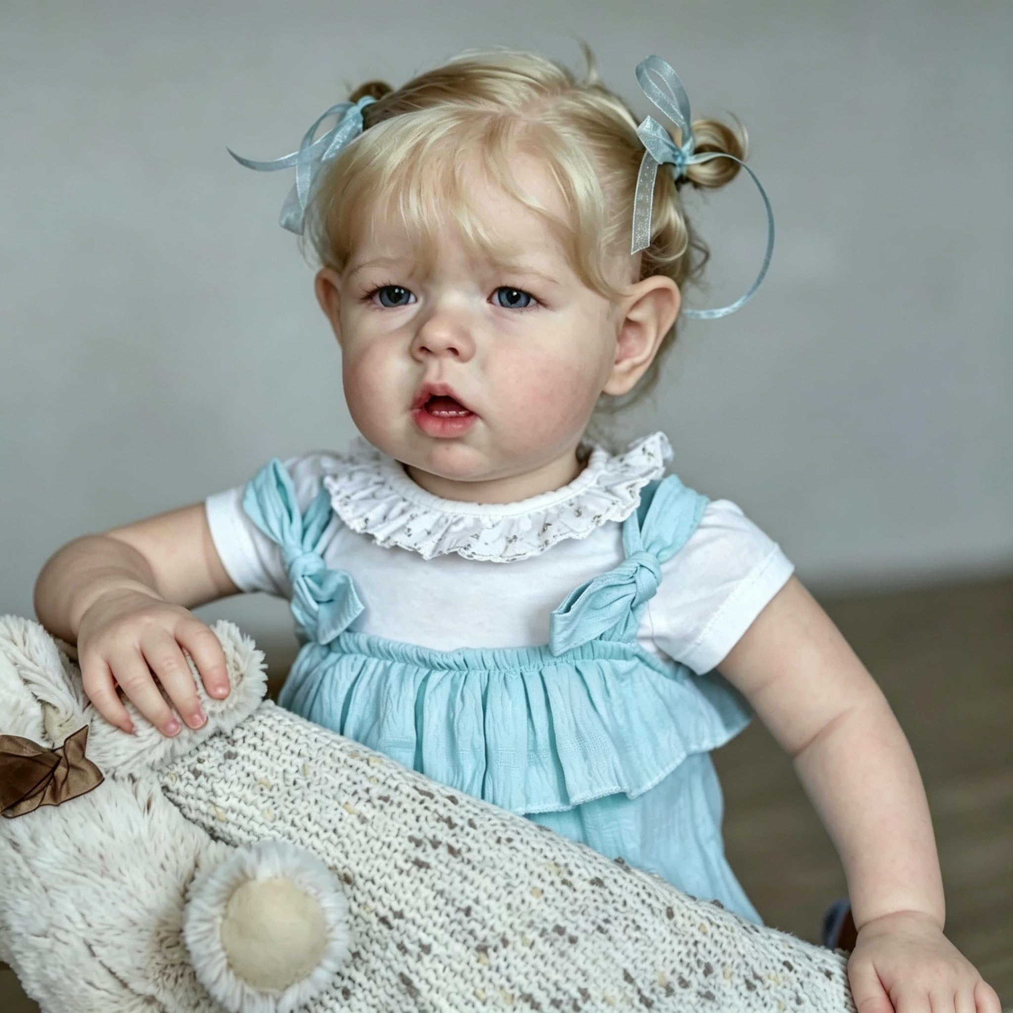 Realistische Reborn Kleinkind Puppen Liam, 28 Zoll Weiches Silikon Stoffkörper Lebensechte Neugeborenen Sammlerpuppen Mädchen für Kinder ab 3 Jahren