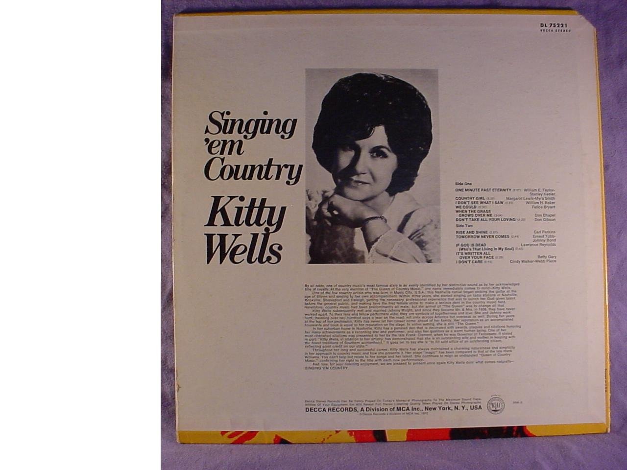 Singing 'em Country