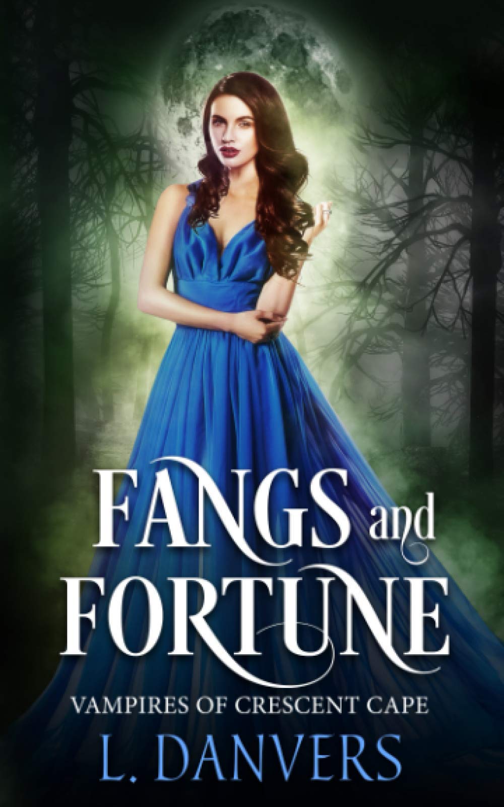 Fangs and Fortune: 2 (Vampires of Crescent Cape)
