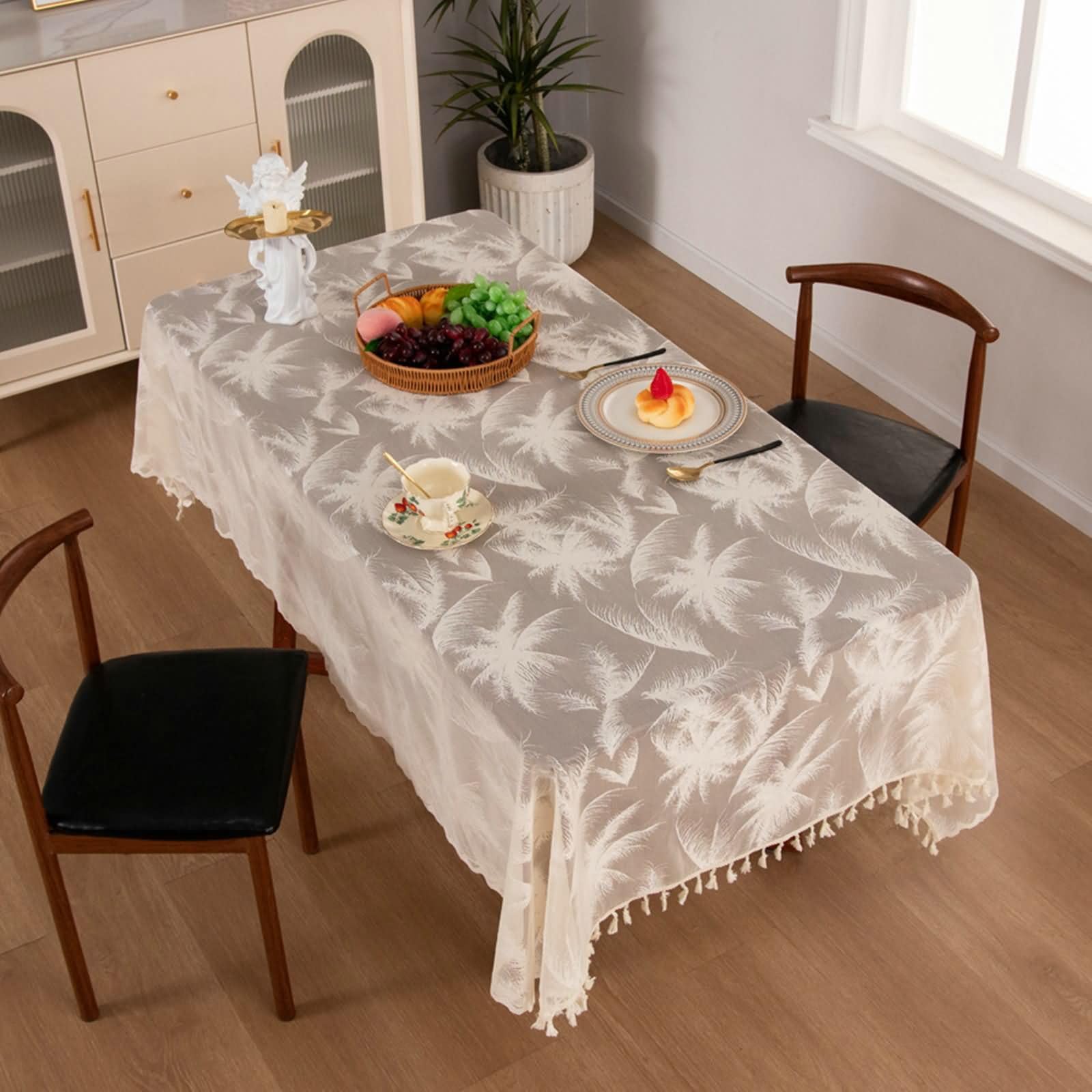 Nappe Rectangulaire 140x260 Beydodo en Polyester Jacquard Arbres avec Pompons