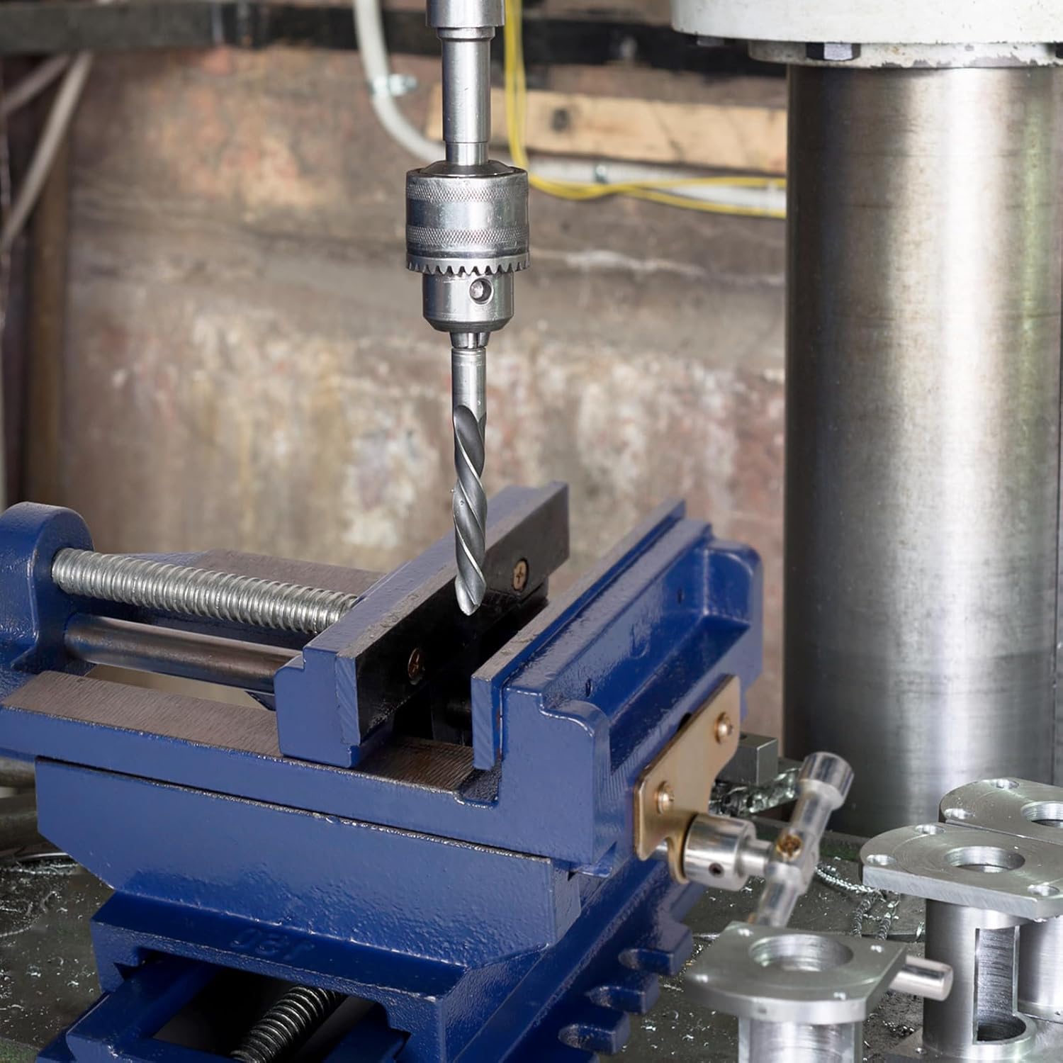 6" Cross Slide Vise Drill Press Metal Milling 2 Way X-Y Heavy Duty Clamp Machine, Industrial Grade Benchtop Wood Working Clamp Machine, Blue