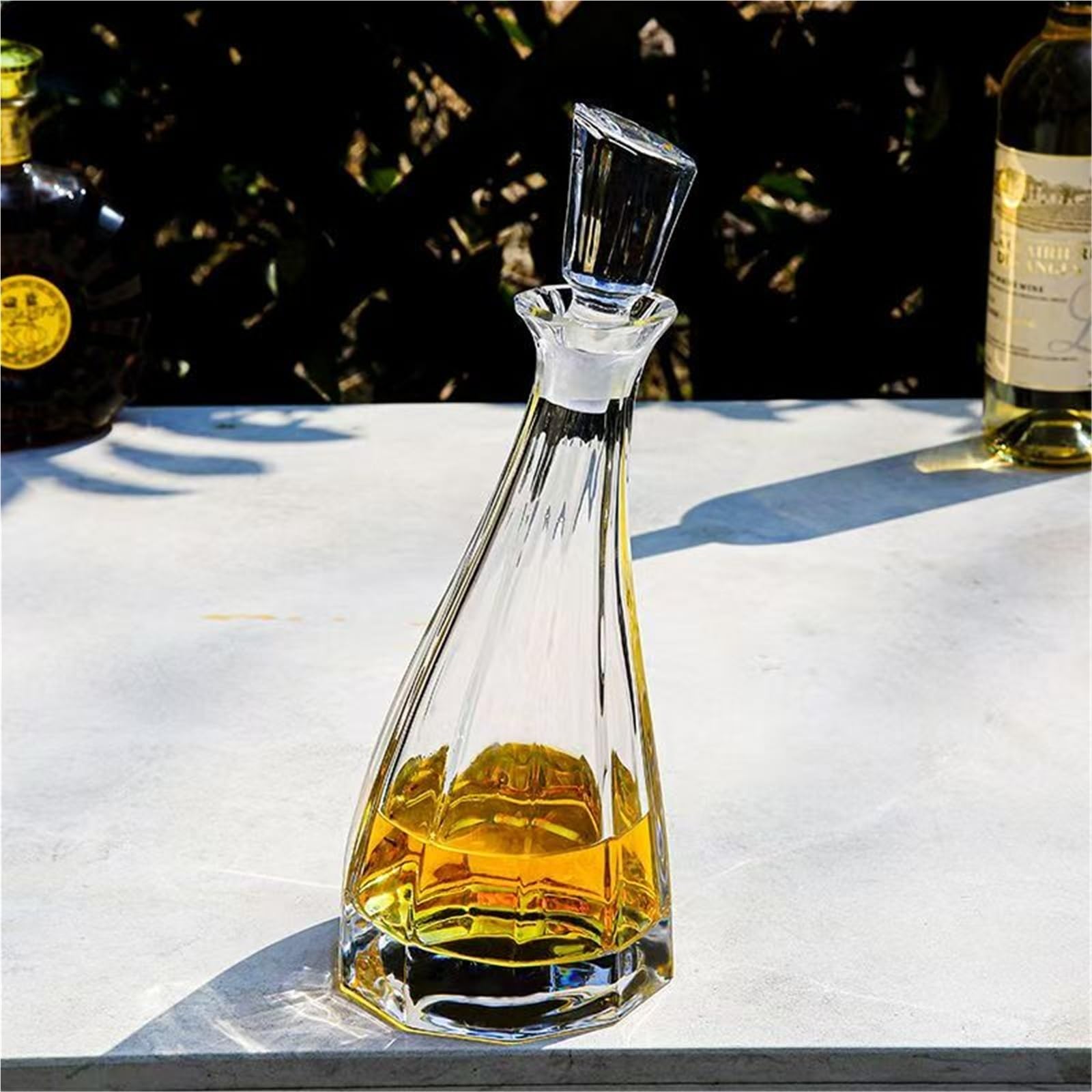 Karafka do whisky, butelka wina, statuetka artystyczna, bezołowiowe szklane karafki na wino, dekoracja domu, zestaw do whisky, europejski luksusowy kryształowy zestaw butelek do whisky z 6 szklankami