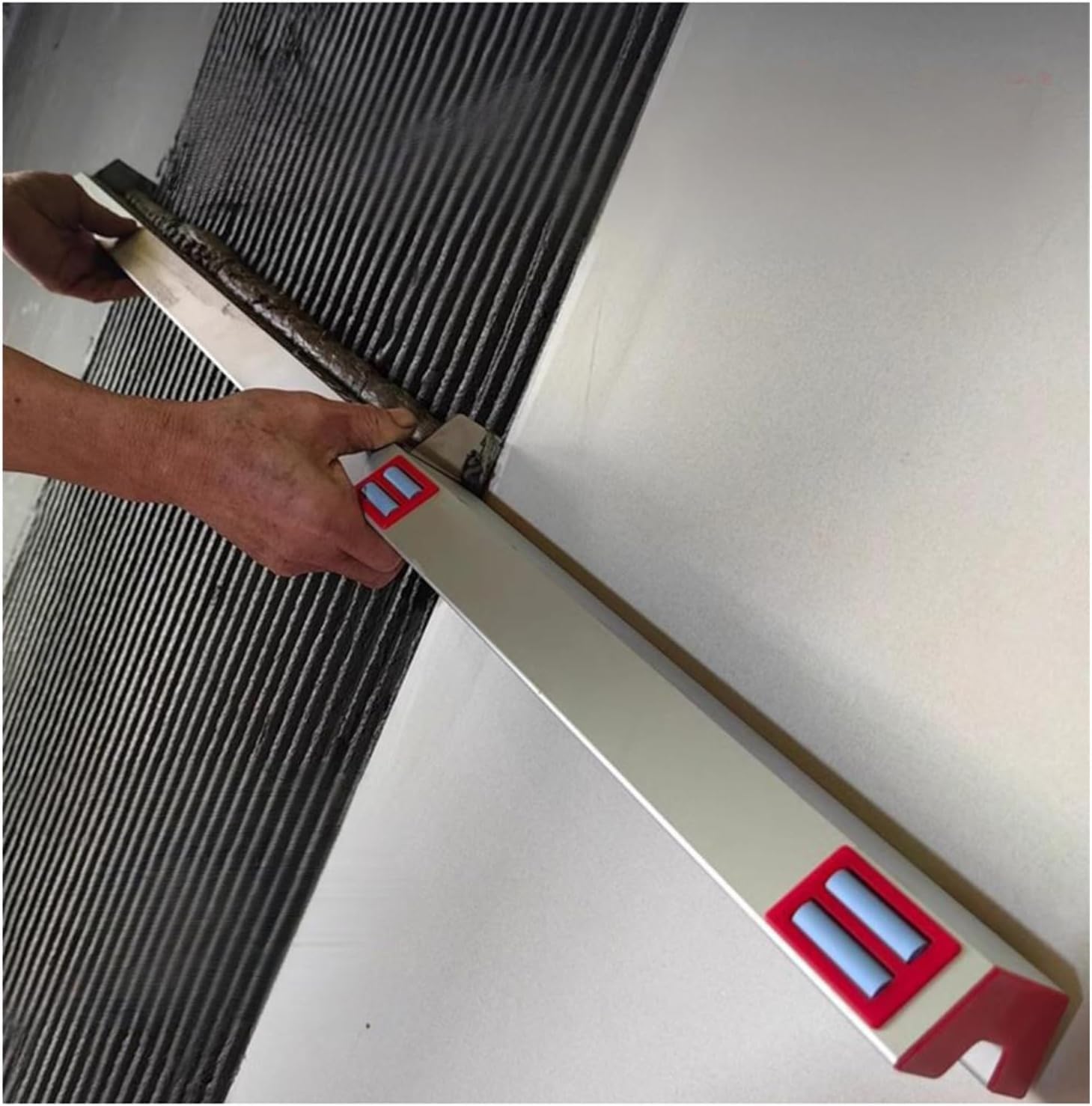 Peigne à mortier à truelle crantée réglable, outil d'épandage d'adhésif for carrelage en acier inoxydable for les grands carreaux et les travaux de maçonnerie(60cm/23.62in)