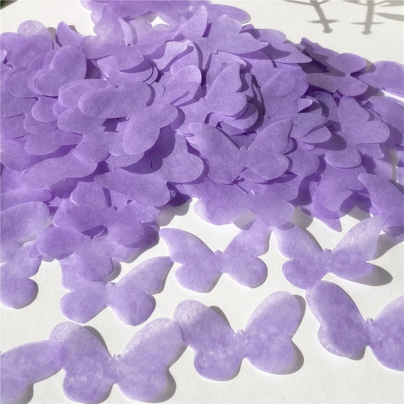 Konfetti, 2 Tüten, violettes Schmetterlingskonfetti, biologisch abbaubar, lila, Trauben, Schmetterlinge, Hochzeit, Party, Dekoration, handgefertigt, elegant, fliegende Konfetts (Mischung)